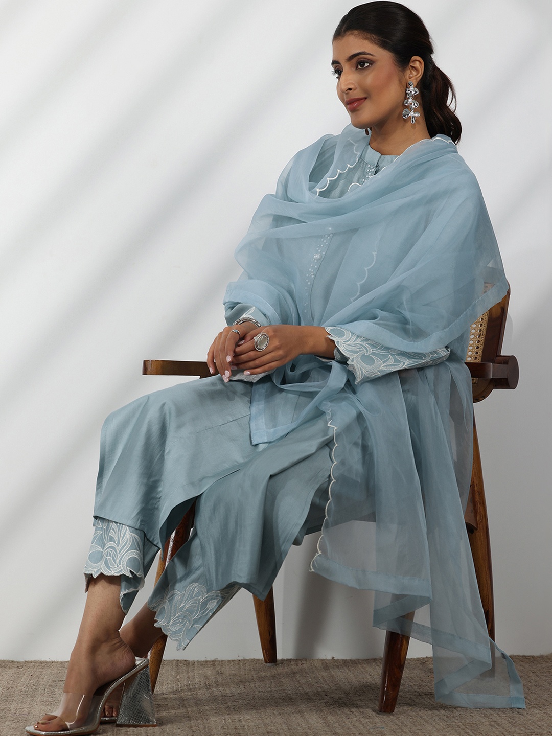

Libas Floral Embroidered Beads and Stones Straight Kurta with Trousers & With Dupatta, Blue