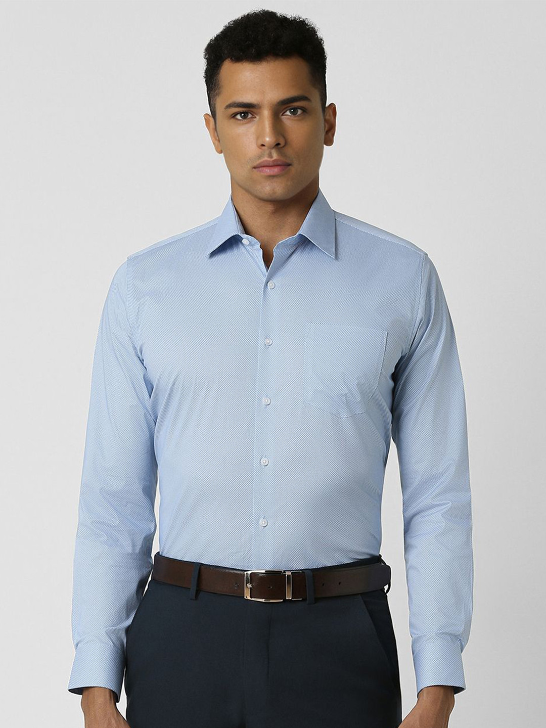 

Van Heusen Men Spread Collar Solid Cotton Slim Fit Formal Shirt, Blue