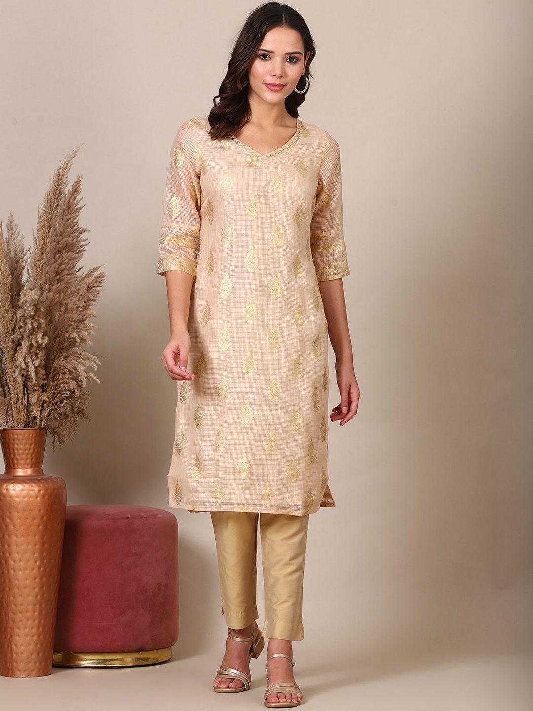 

AURELIA Women Woven Design Zari Kurta, Beige