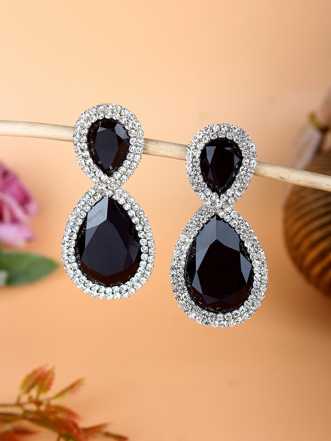 

KPOP Contemporary Studs Earrings, Silver
