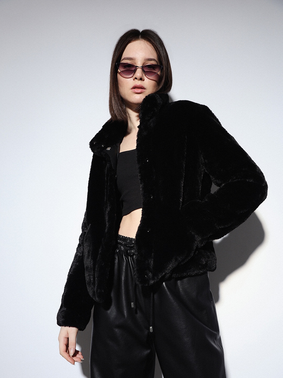 

ONLY Women Stand Collar Self Design Casual Puffer Jacket, Black
