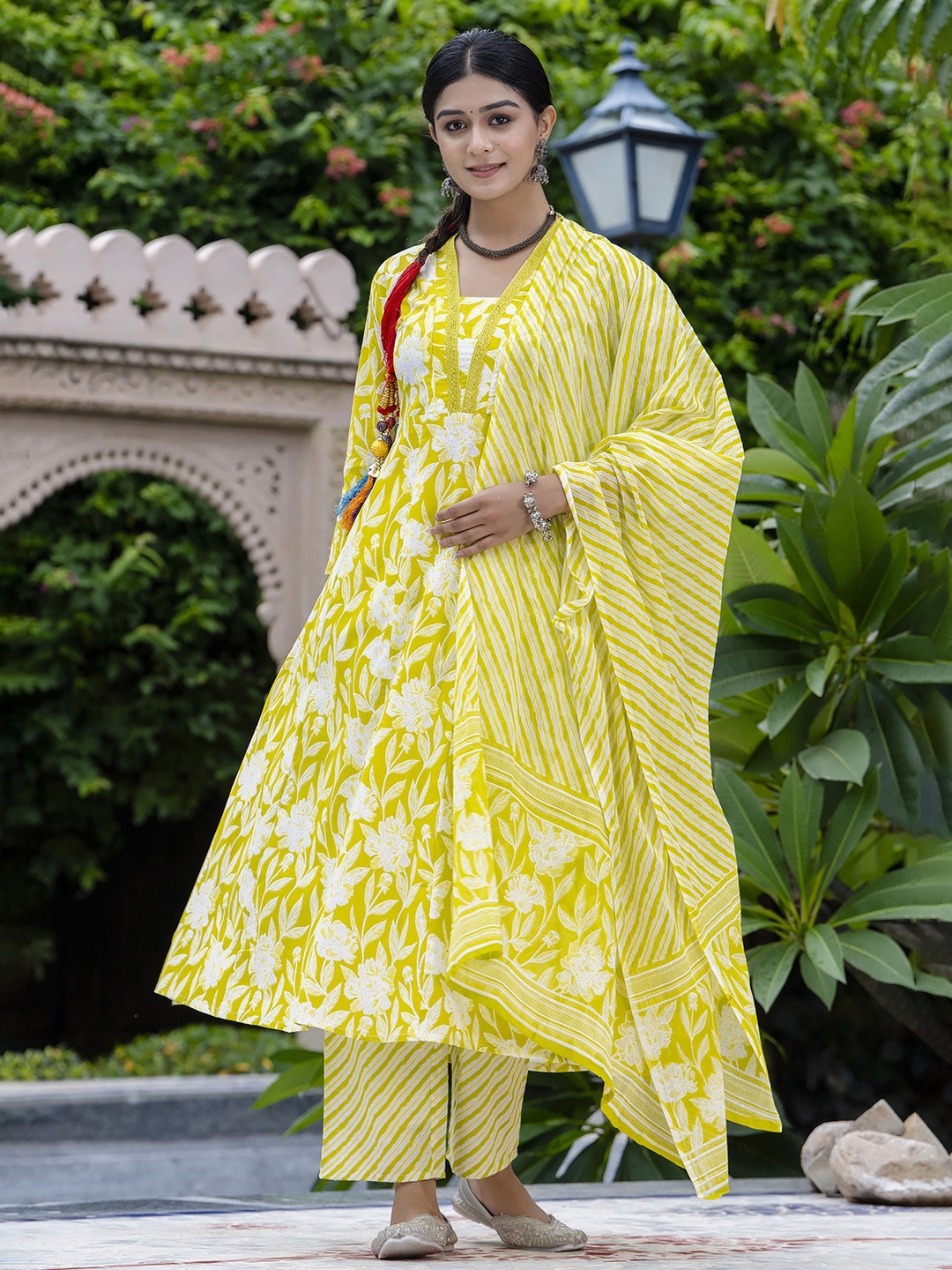 

PARTHVI Floral Printed Thread Work Pure Cotton Anarkali Kurta With Trousers & Dupatta, Yellow