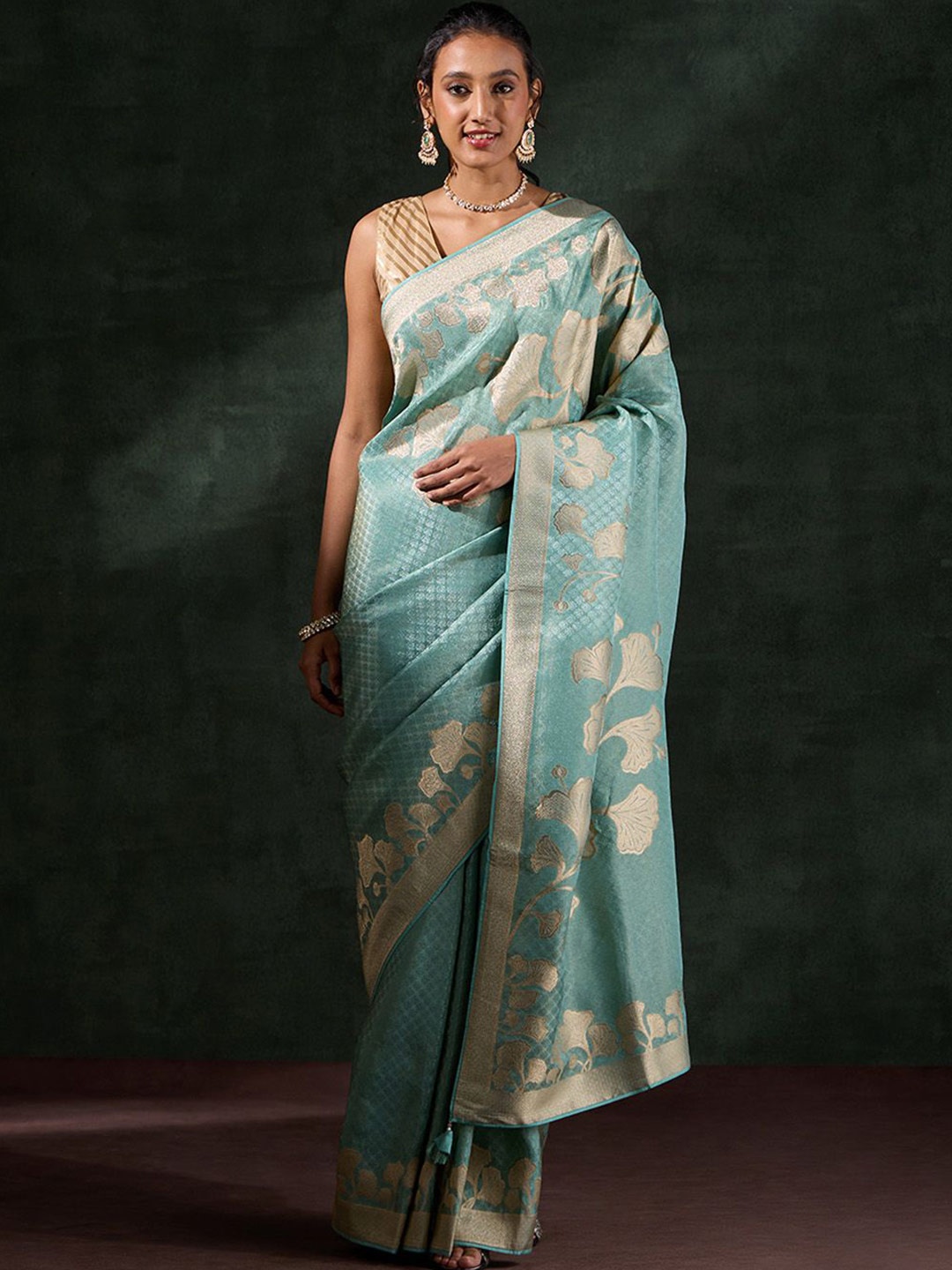 

Taneira Woven Design Zari Festive Wear Saree, Blue