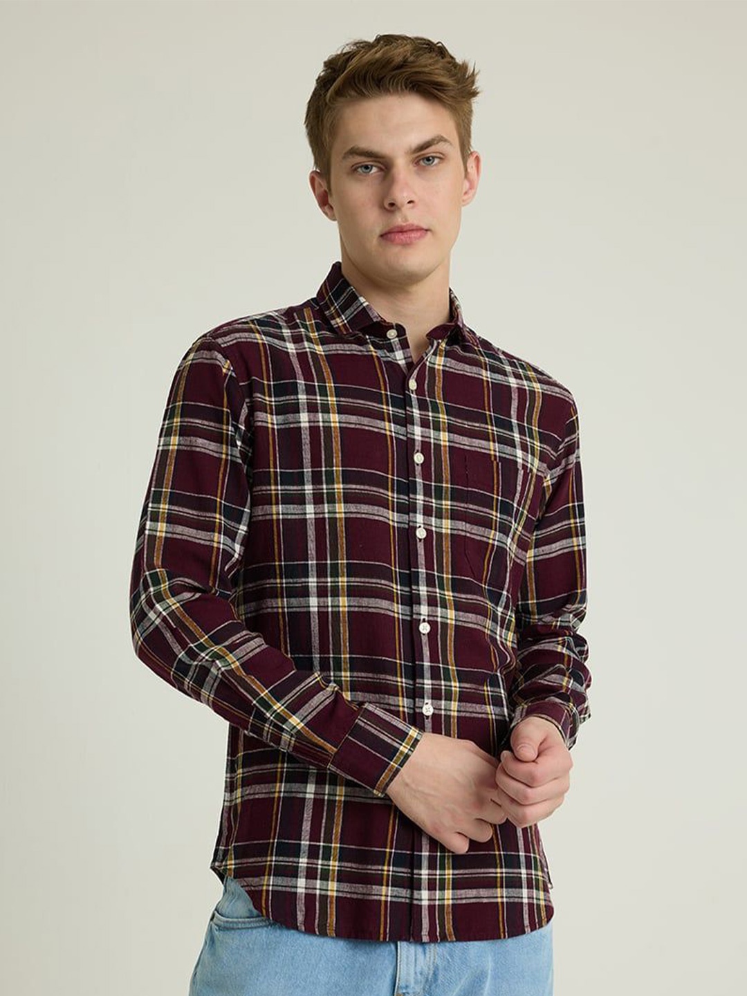 

Snitch Men Smart Spread Collar Tartan Checked Linen Casual Shirt, Maroon