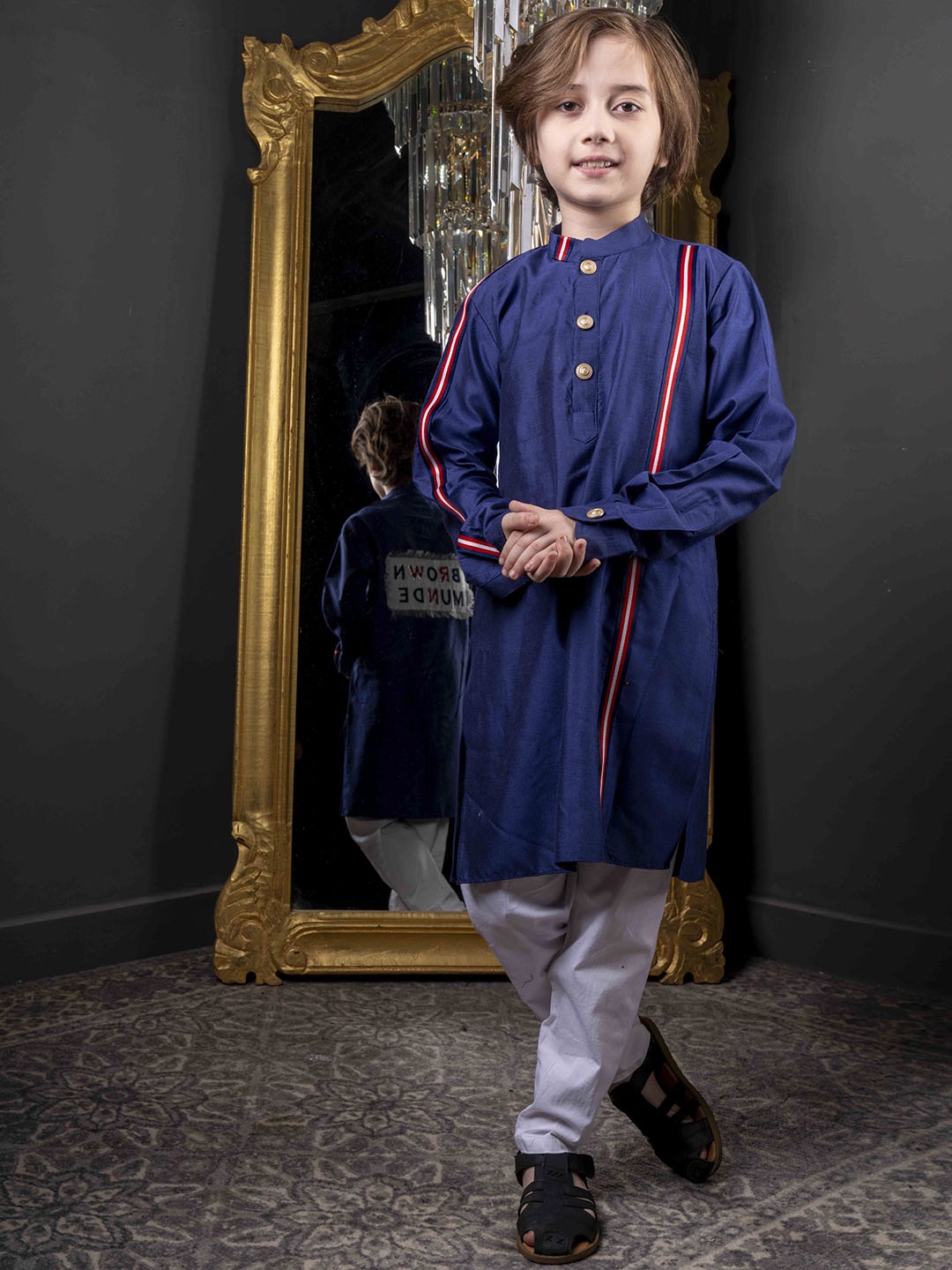 

HOITY MOPPET Boys Ethnic Motifs Printed Mandarin Collar Kurta With Trousers, Blue