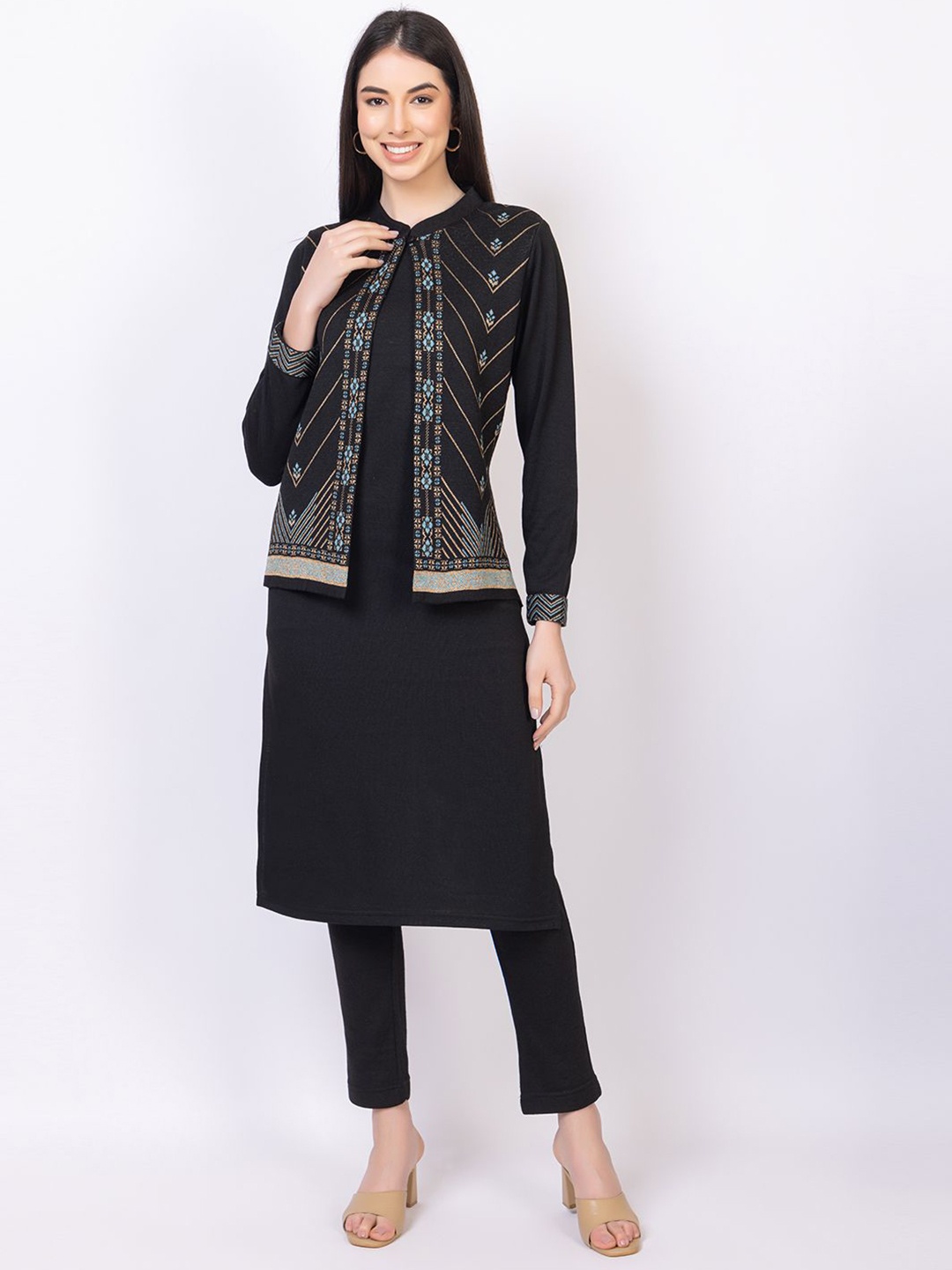 

KEIKO Ethnic Motifs Printed Round Neck Straight Kurta with Trousers, Black