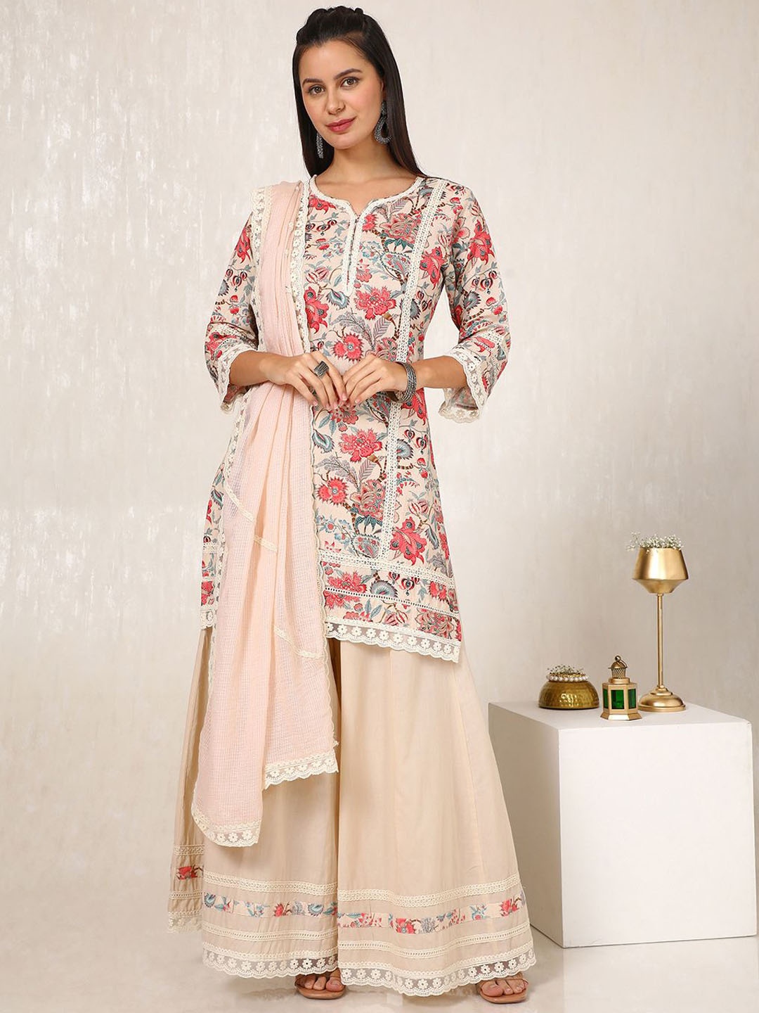 

Soch Women Floral Printed Regular Linen Kurti with Palazzos & With Dupatta, Pink