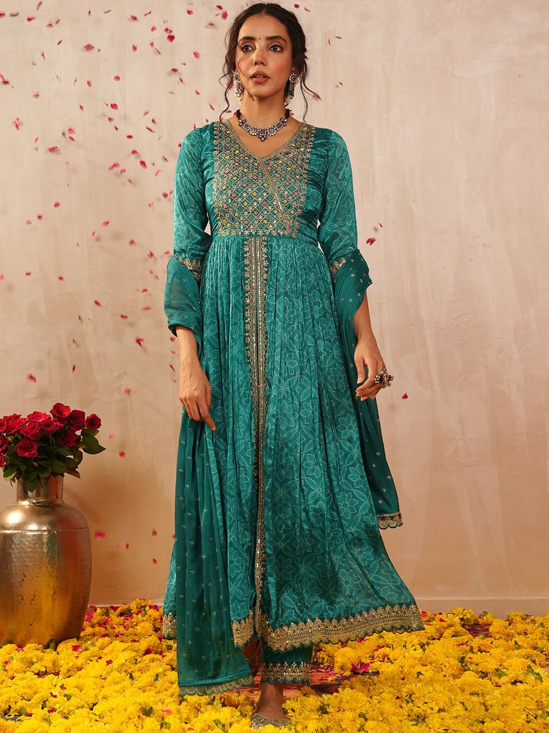 

Meena Bazaar Bandhani Embroidered Sequinned Kurta with Trousers & Dupatta, Green