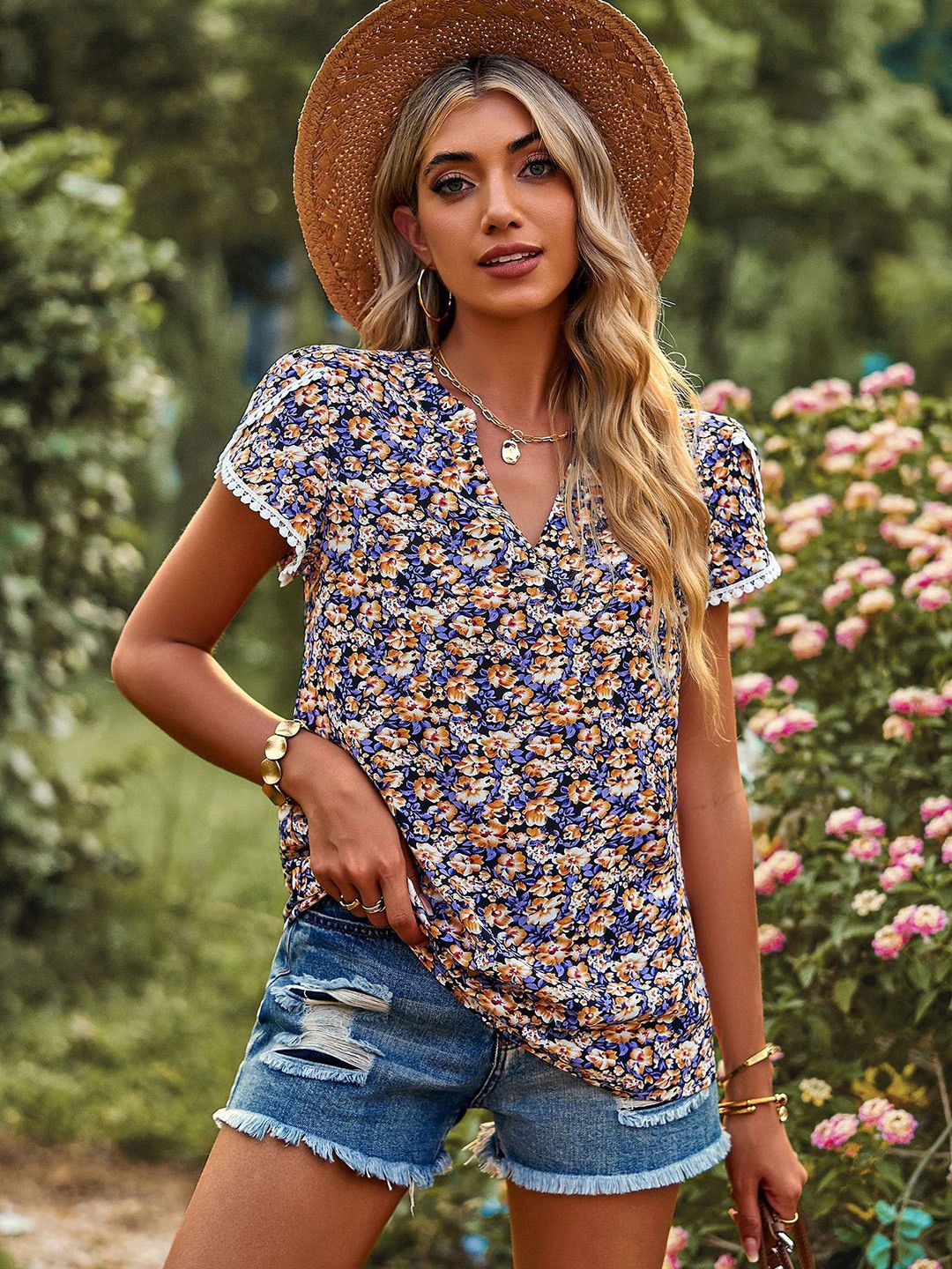 

StyleCast Women Floral Printed V-Neck Top, Black