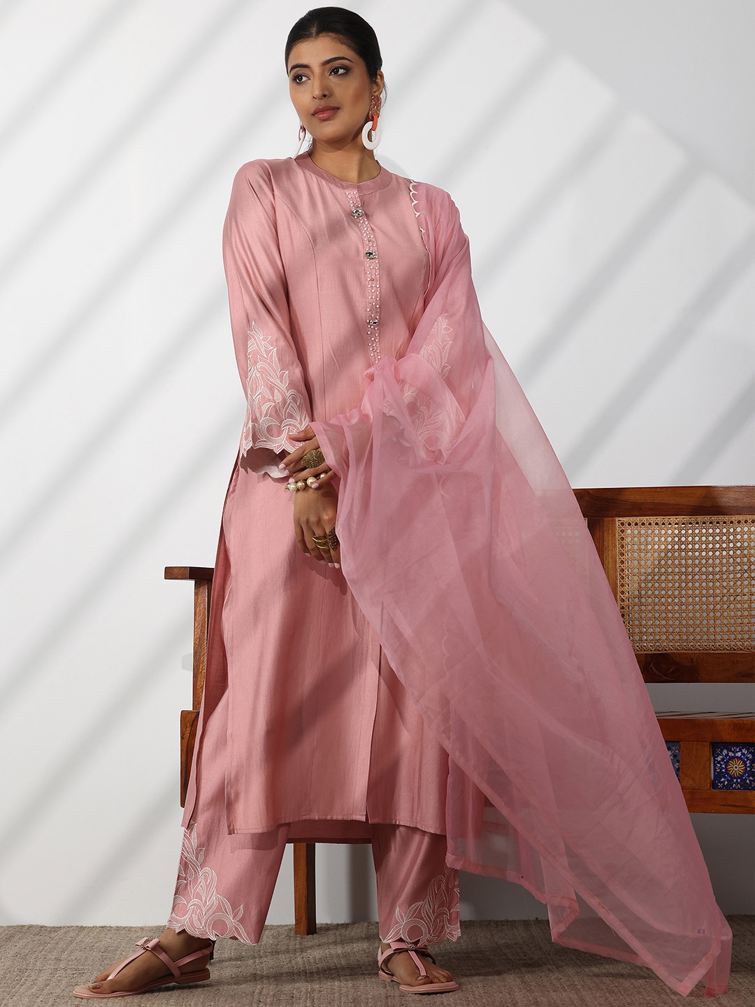 

Libas Floral Embroidered Beads and Stones Straight Kurta With Trousers & Dupatta, Pink