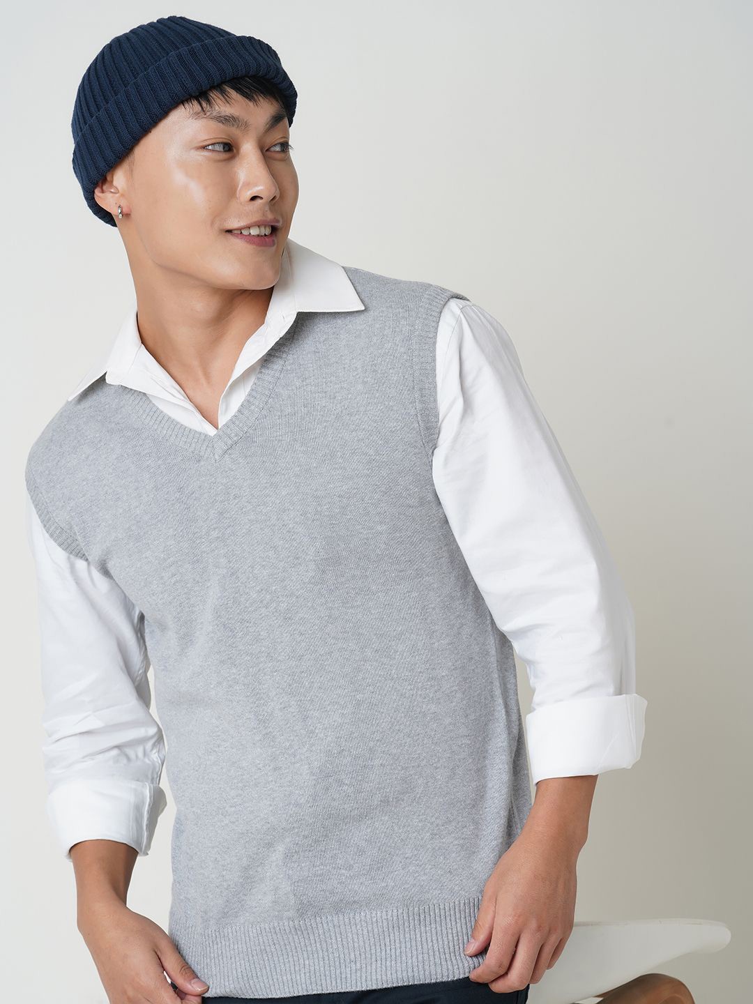 

Globus Men Ribbed Self Design V-Neck Cotton Ribbed Sweater Vest, Grey melange