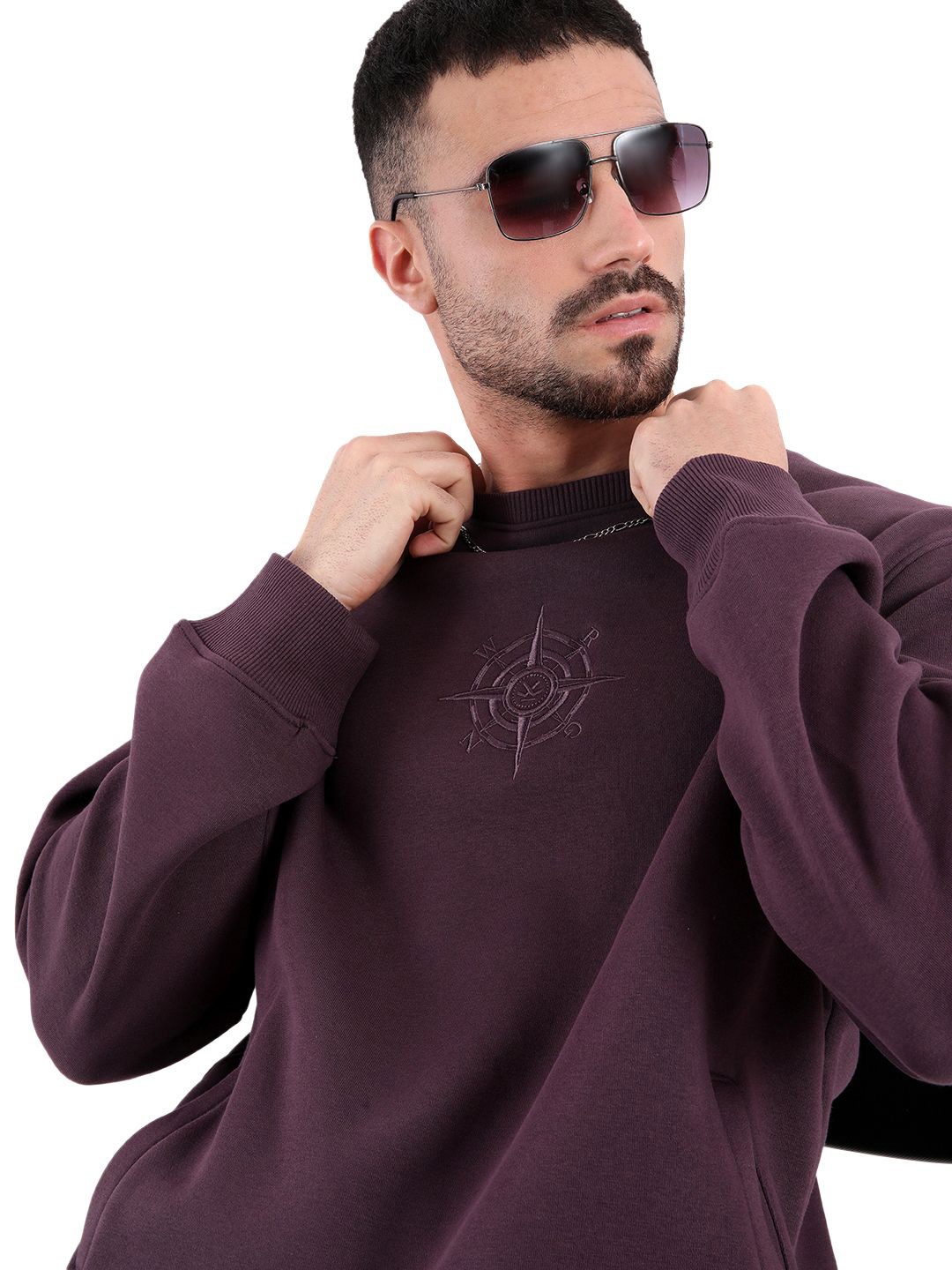 

WROGN Men Self Design Round Neck Sweatshirt, Maroon