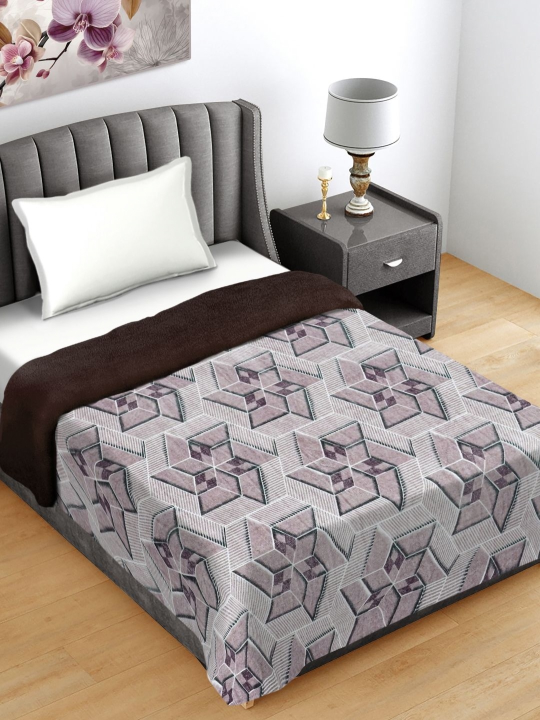 

FABINALIV Brown & White Geometric Woollen 400 GSM Mild Winter Single Bed Comforter