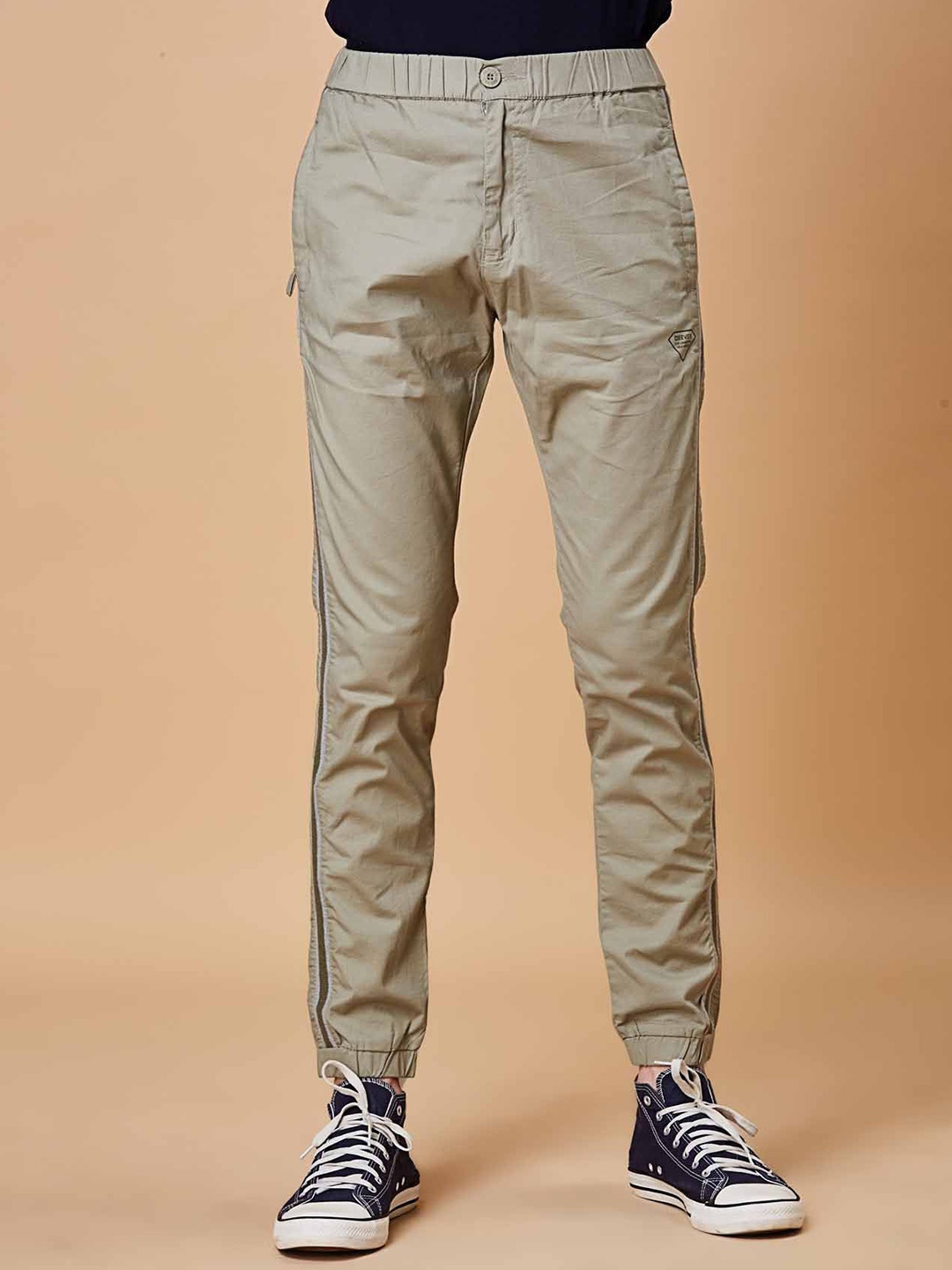 

beevee Men Solid Classic Joggers Trousers, Khaki