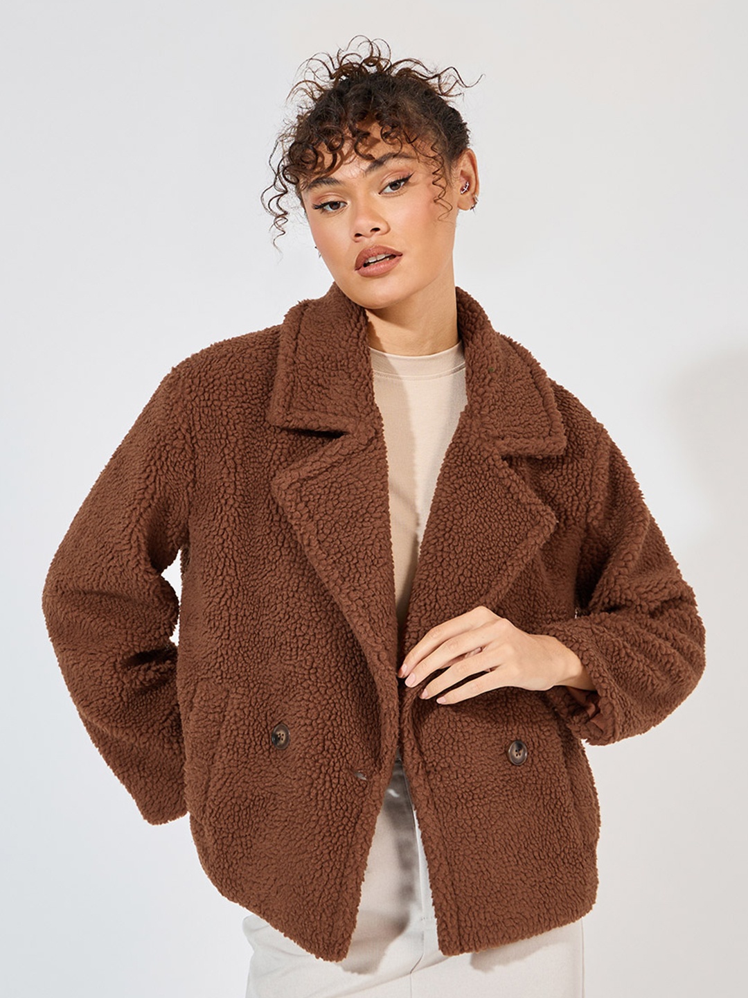 

Styli Women Solid Oversized Fit Single-Breasted Overcoat, Brown