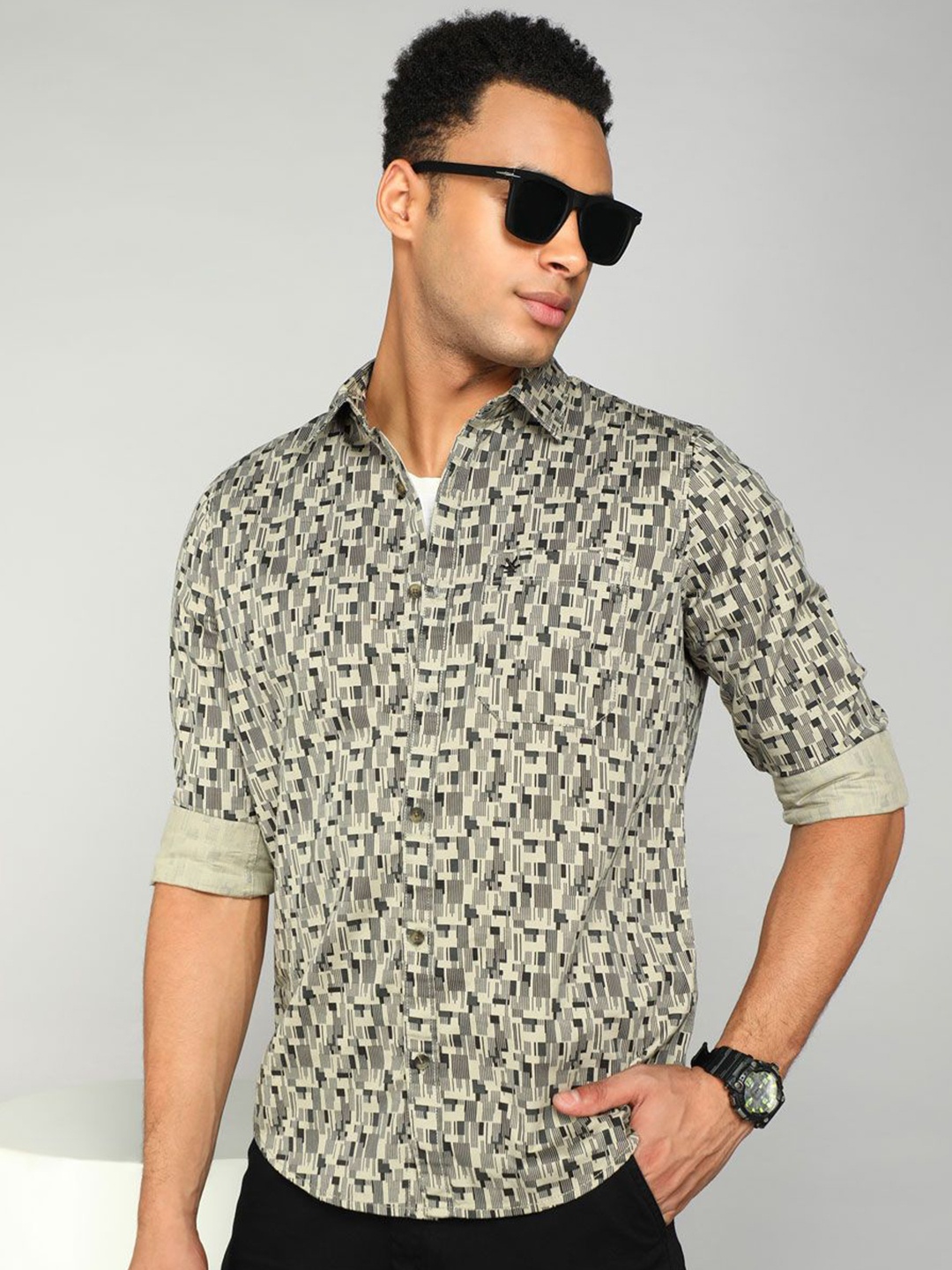 

WROGN Men Spread Collar Abstract Printed Cotton Casual Shirt, Beige