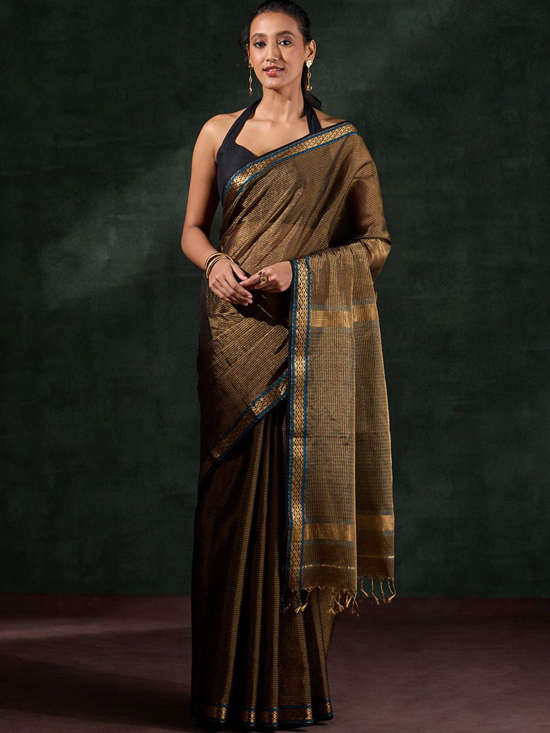 

Taneira Striped Zari Tissue Maheshwari Saree, Gold