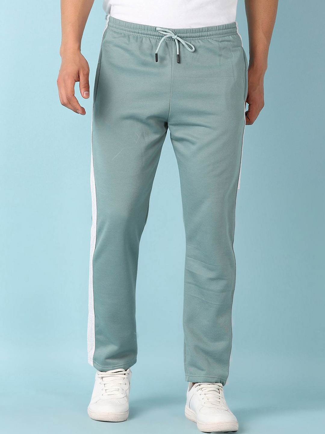 

V-Mart Men Mid Rise Regular Fit Track Pants, Green