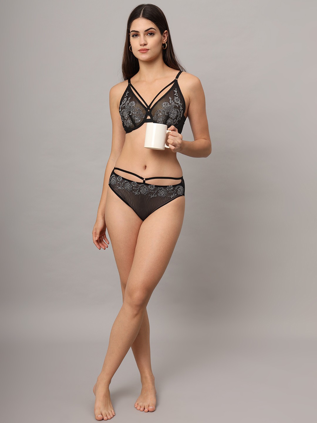 

Da Intimo Women Embroidered Non Padded Lingerie Set, Black