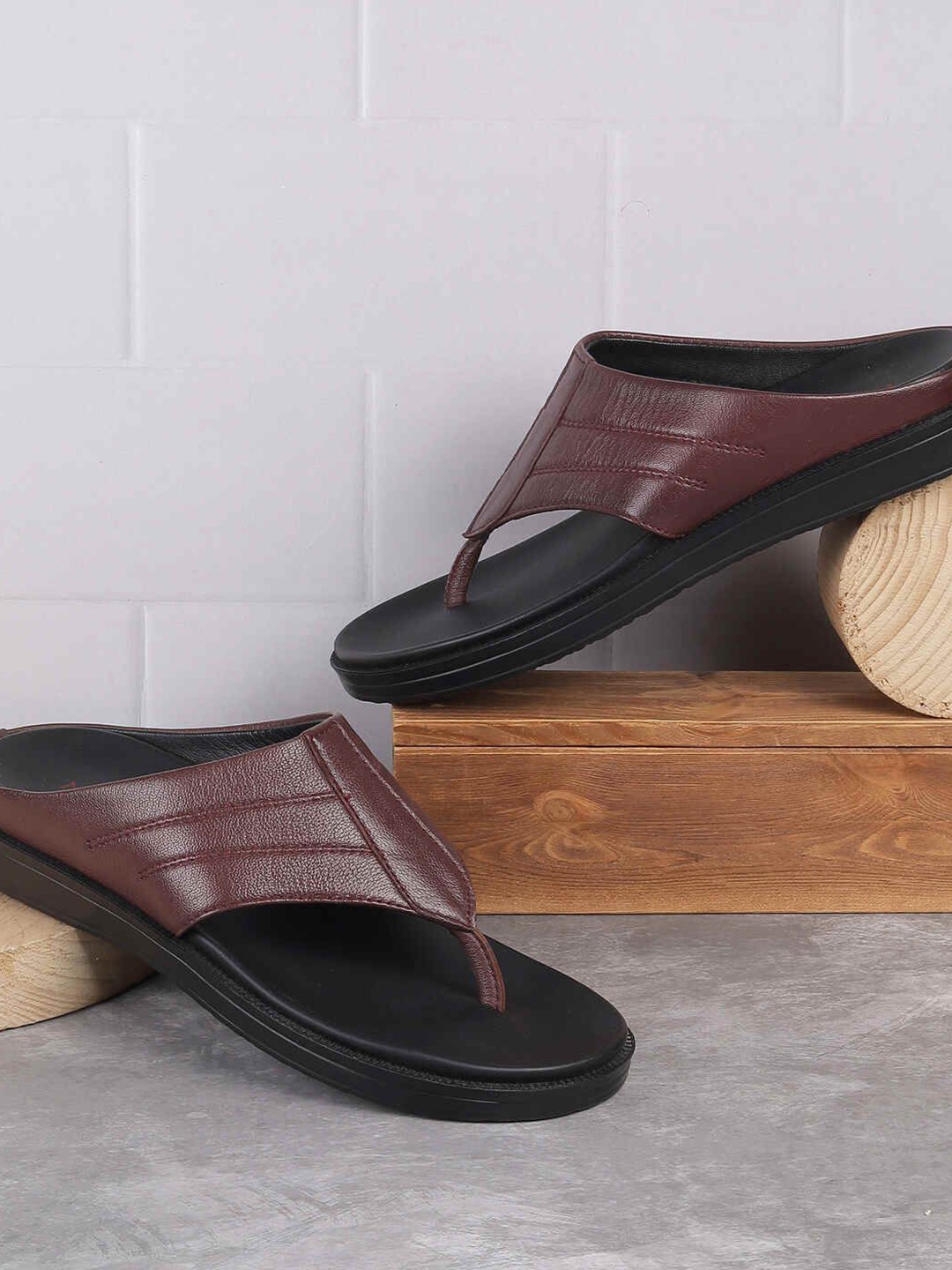 

Metro Men Comfort Sandals, Burgundy