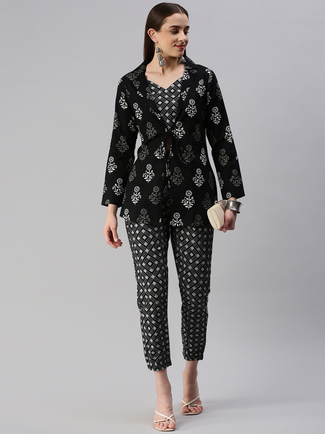 

CHIRAAI Women Printed Tunic With Trouser Pure Cotton Co-Ords, Black