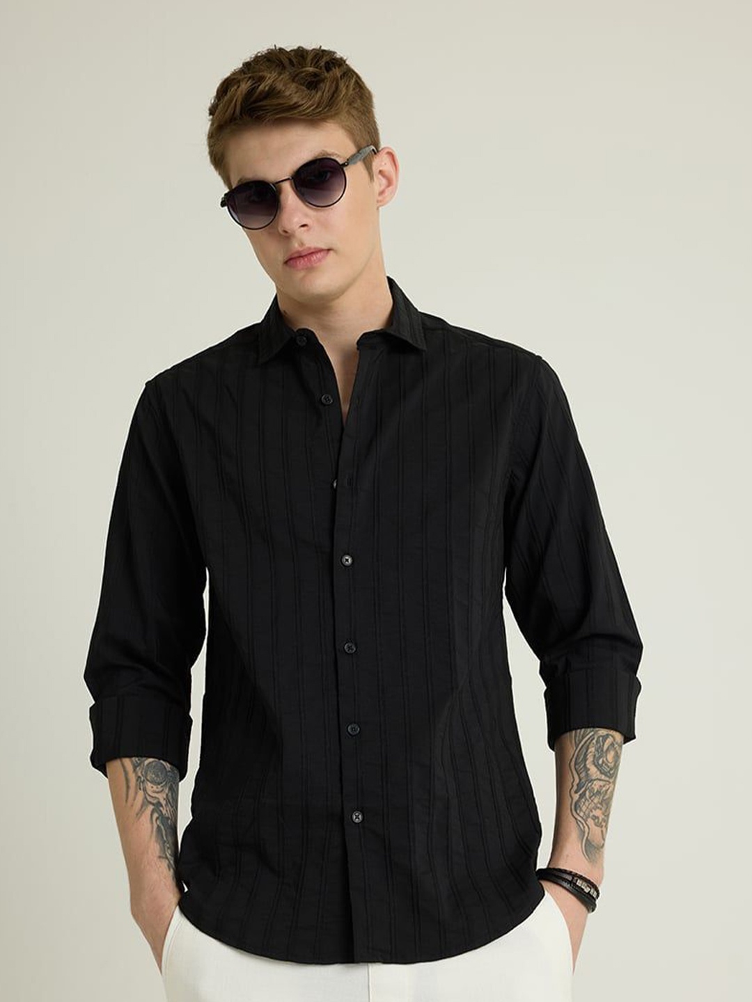 

Snitch Men Smart Spread Collar Textured Cotton Casual Shirt, Black