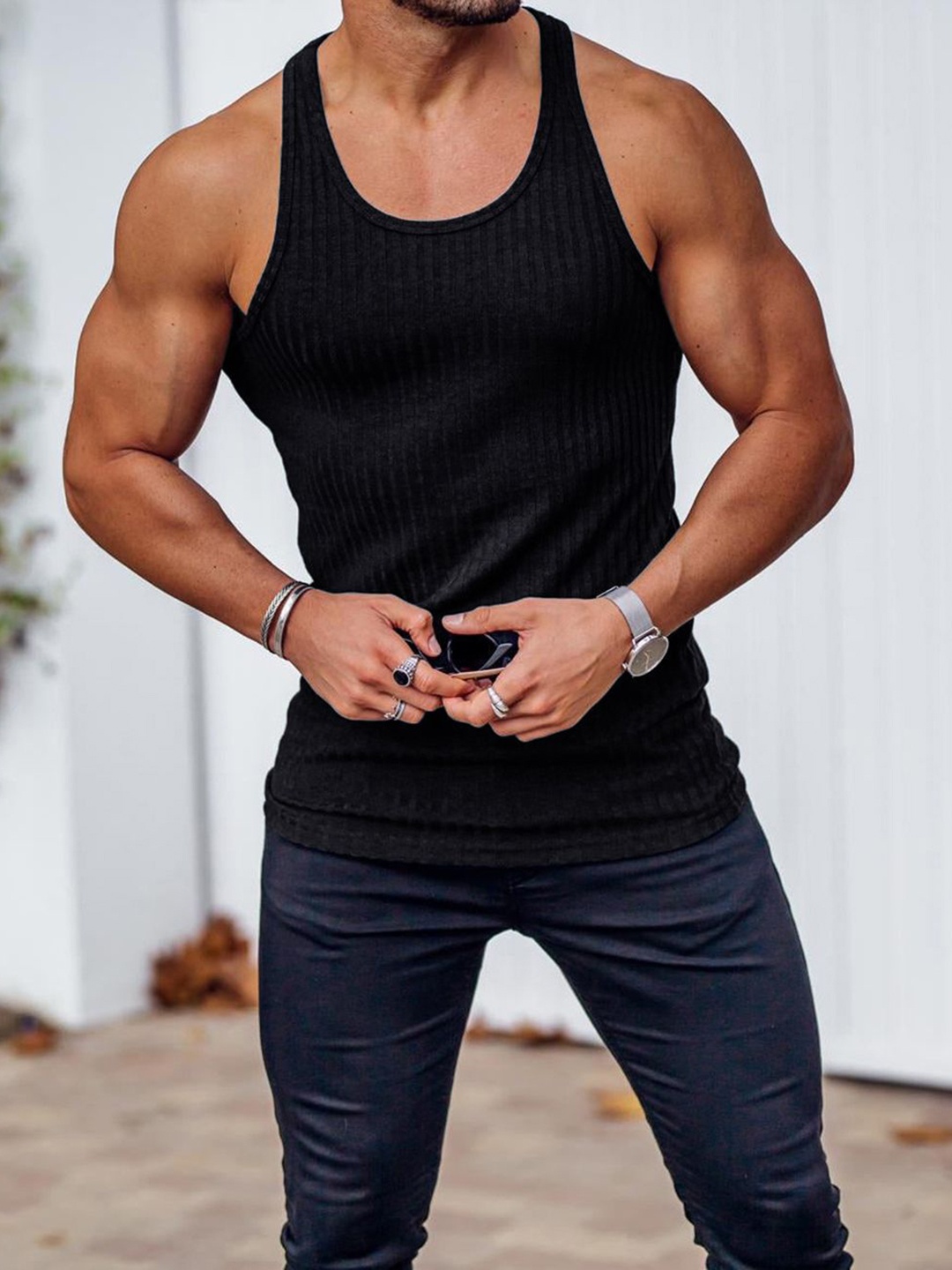 

StyleCast x Revolte Men Solid Round Neck T-shirt, Black
