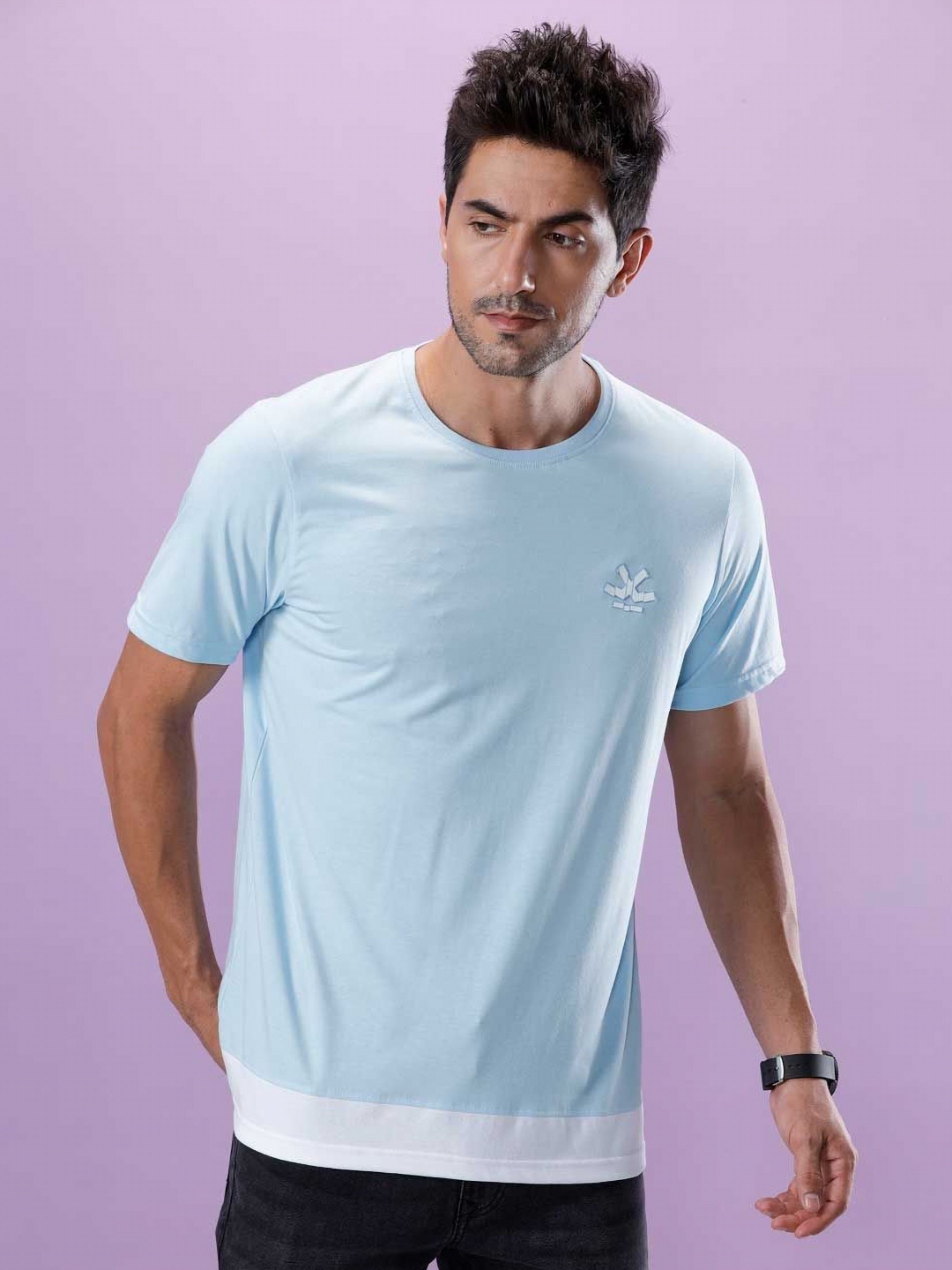 

WROGN Men Solid Round Neck Pure Cotton T-shirt, Blue