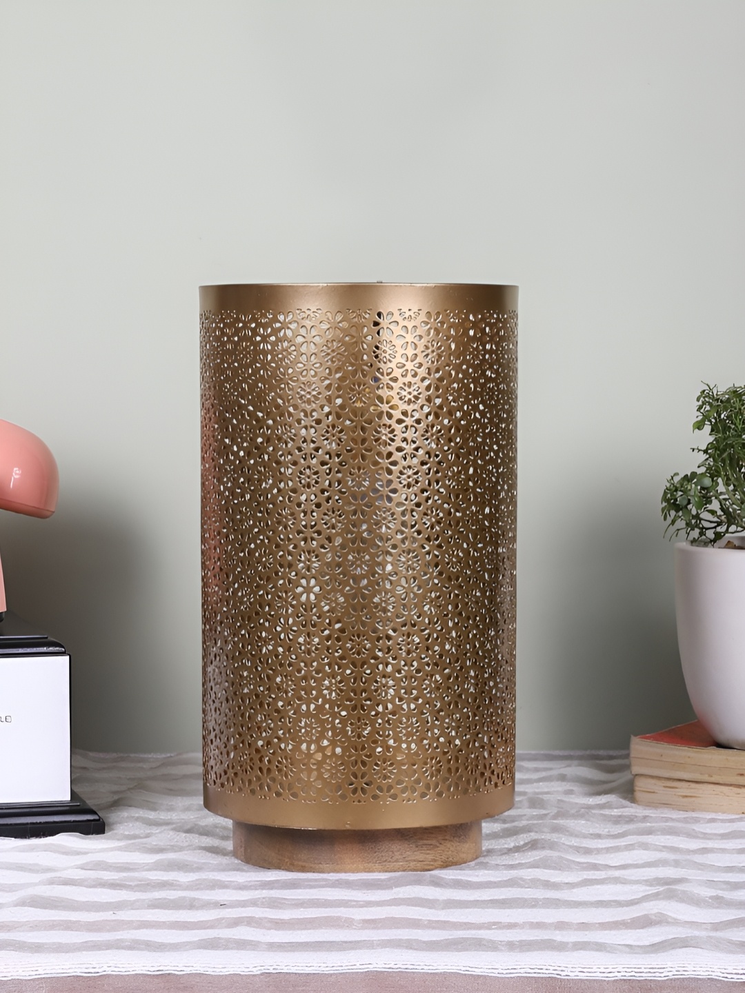 

Devansh Gold-Toned Textured Metal Traditional Cylindrical Shaped Table Lamp