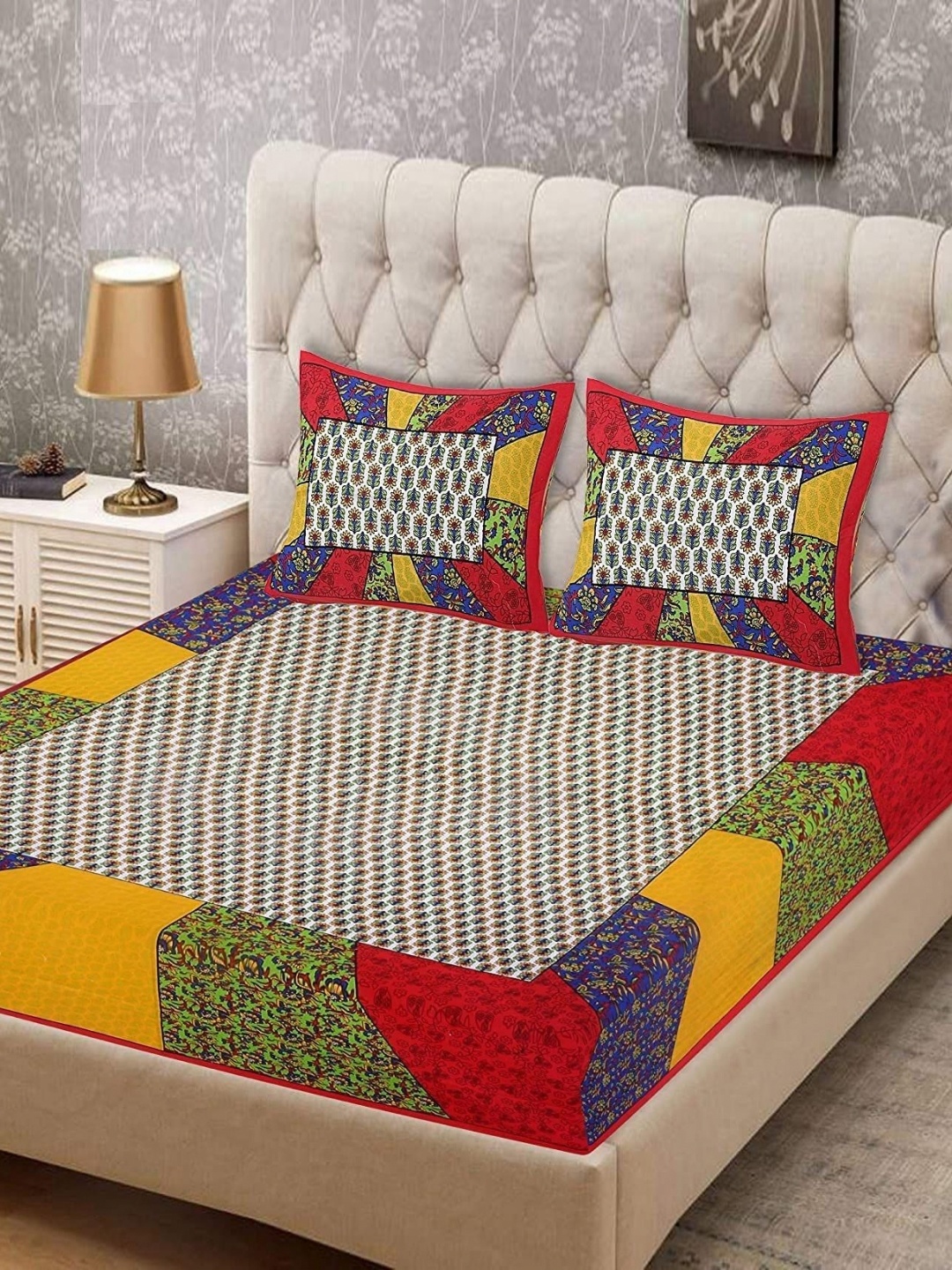 

AYAT COLLECTION Red Floral Printed Pure Cotton 144 TC Queen Bedsheet & 2 Pillow Covers