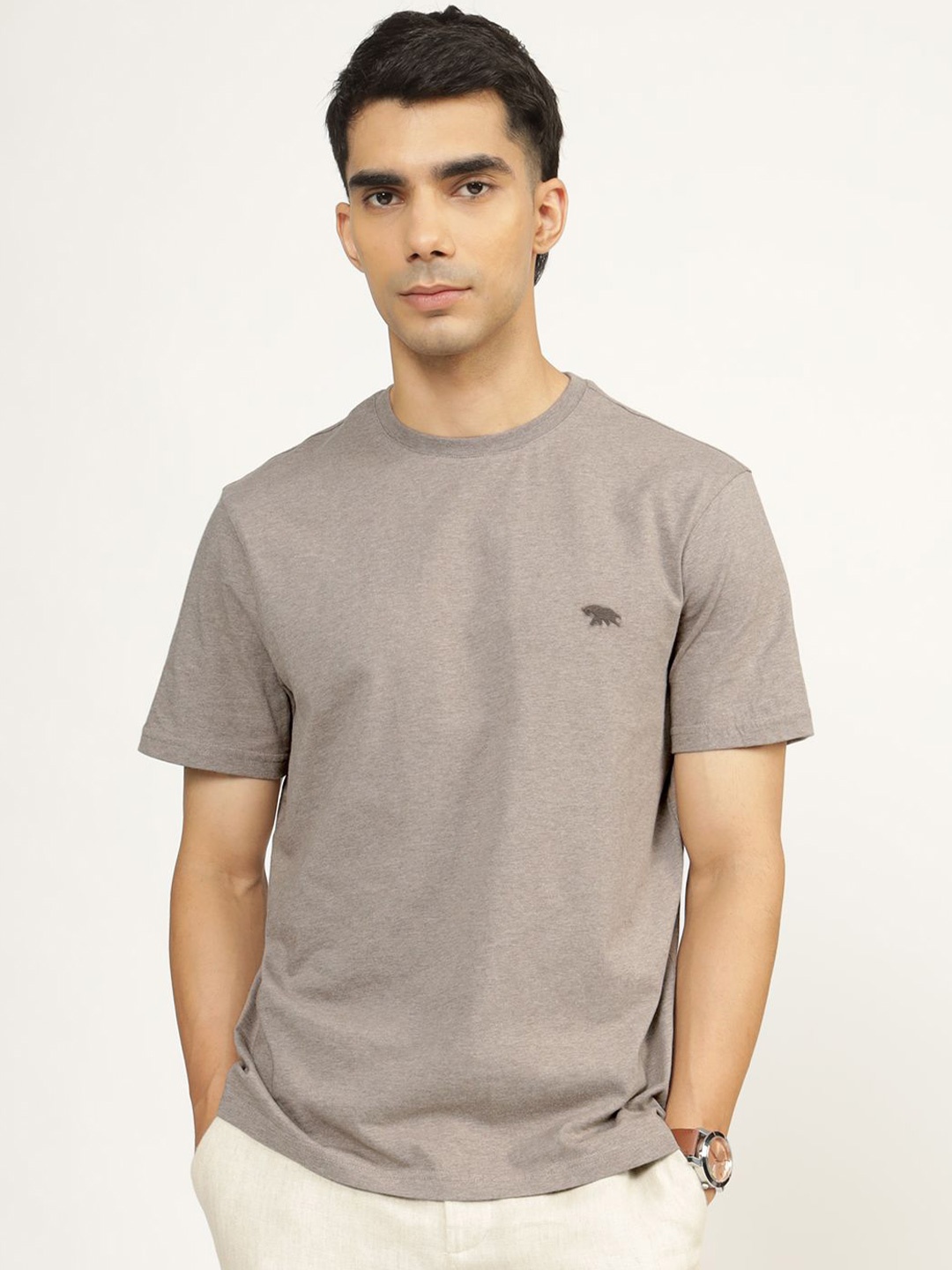 

Andamen Men Solid Round Neck Cotton T-shirt, Brown