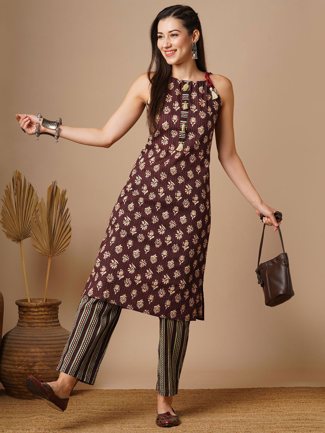 

Globus Maroon Floral Printed Pure Cotton Straight Kurta With Trousers