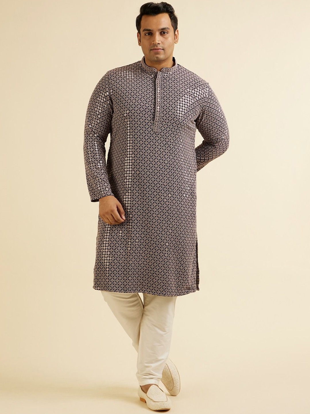 

Manyavar Plus Size Geometric Embroidered Sequinned Straight Kurta with Pyjama, Grey