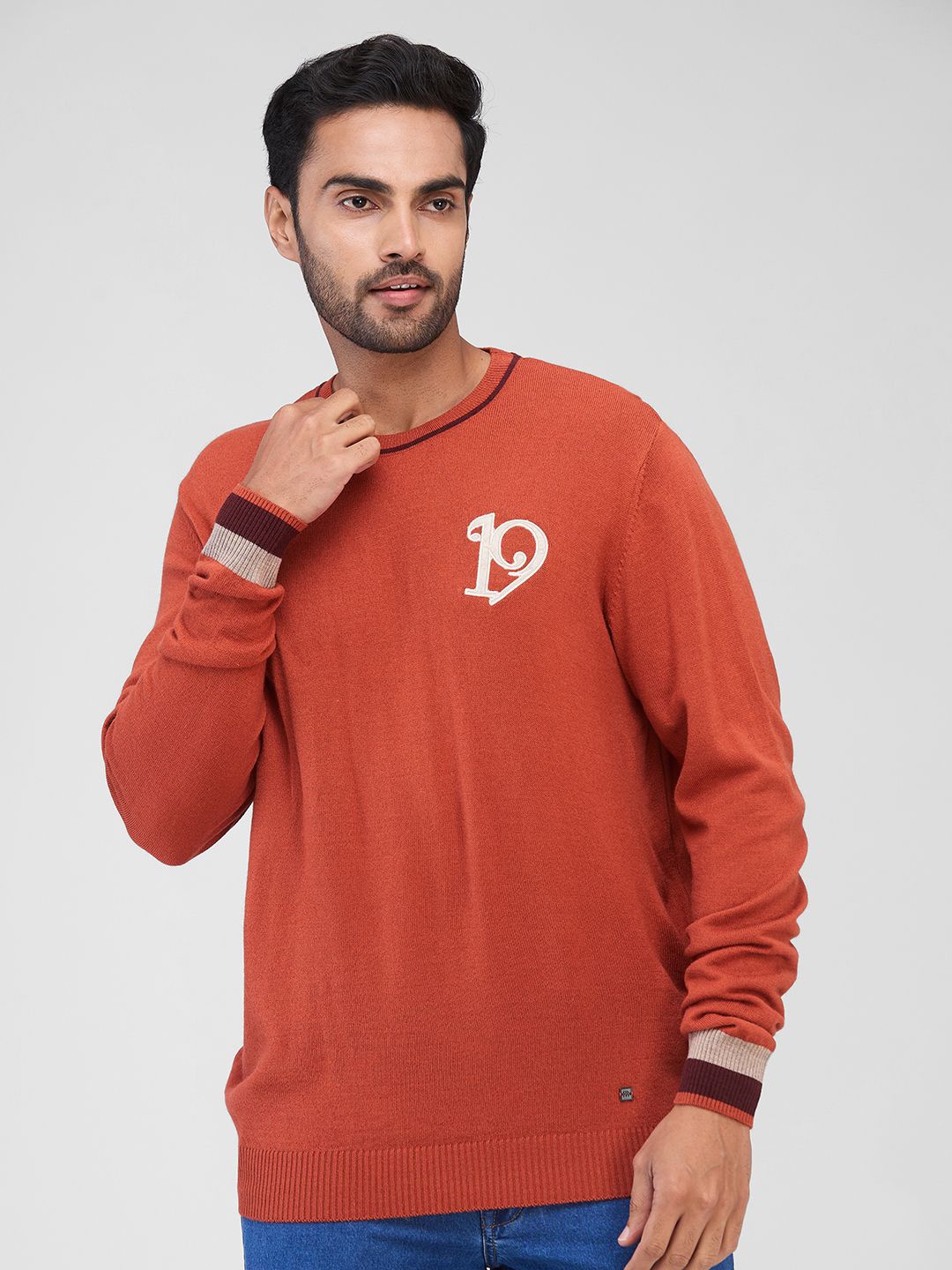 

Raymond Round Neck Long Sleeves Sweater, Orange