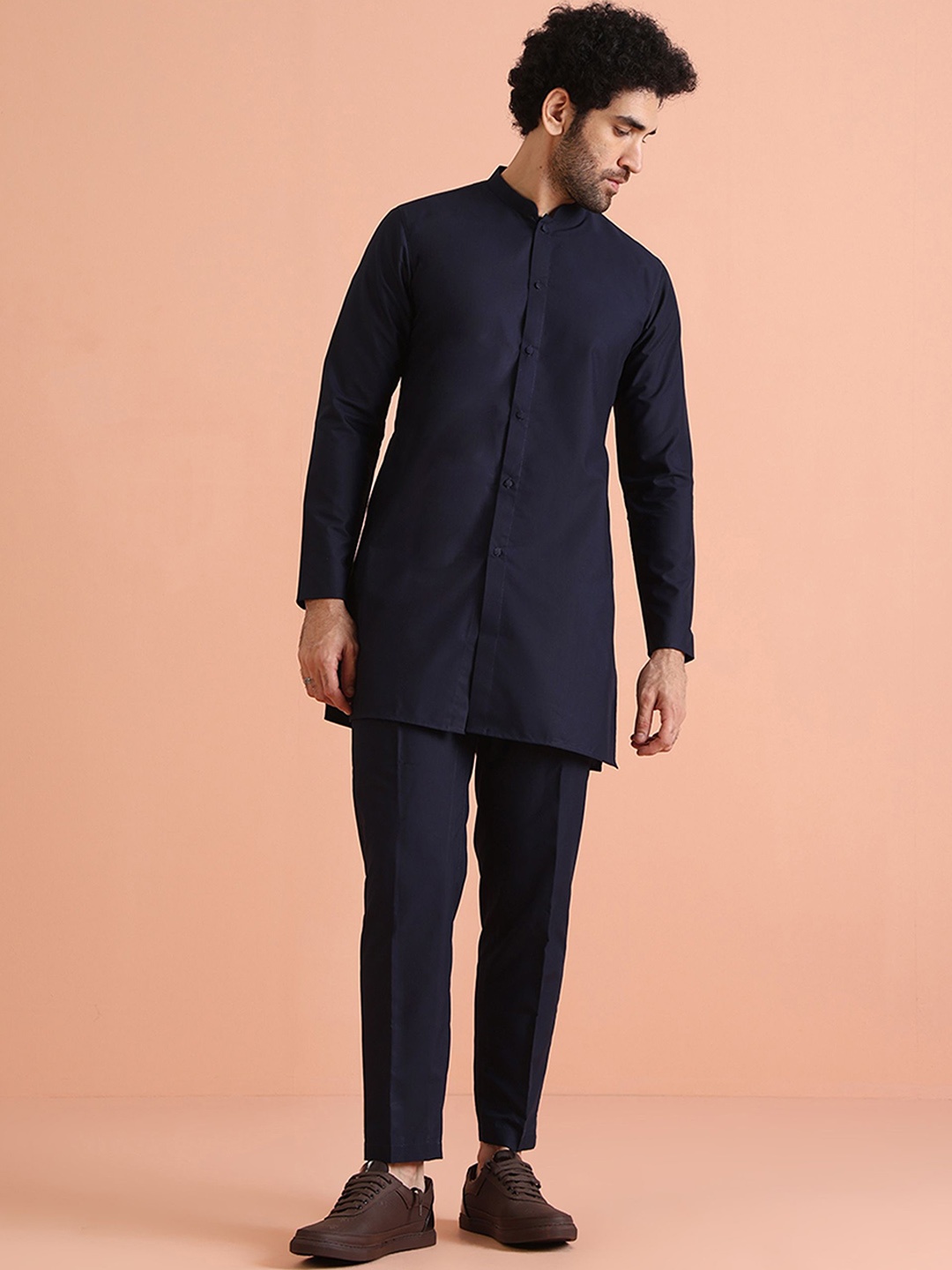 

KISAH Men Mandarin Collar Regular Solid Kurta Trouser Set, Navy blue