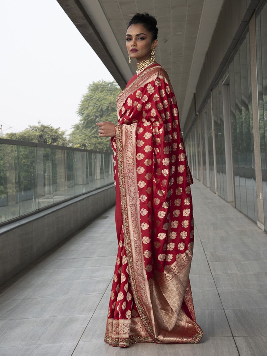 

Neha Tarun Woven Design Zari Pure Silk Saree, Red