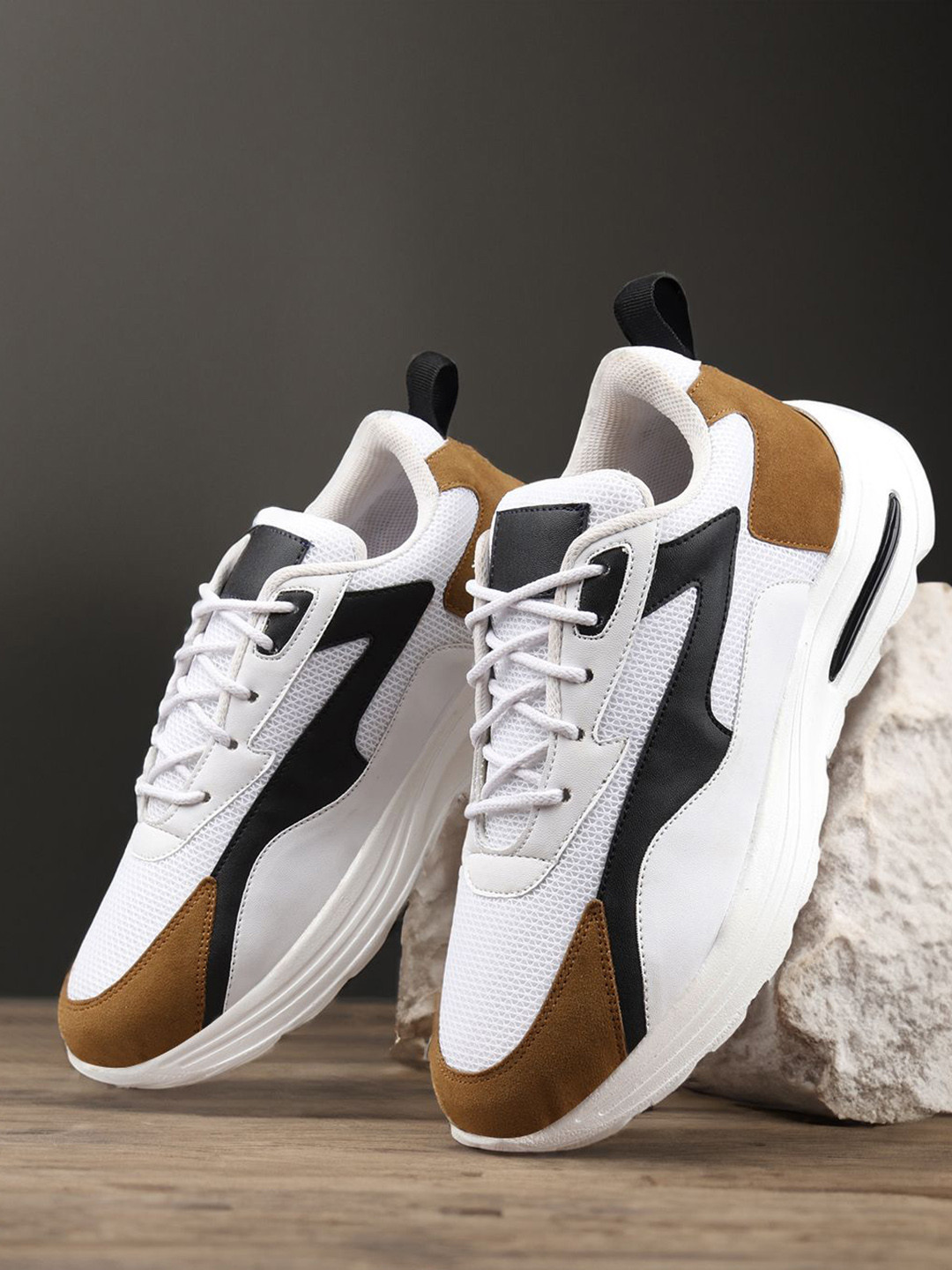 

Mr.wonker Men Colourblocked Sneakers, White