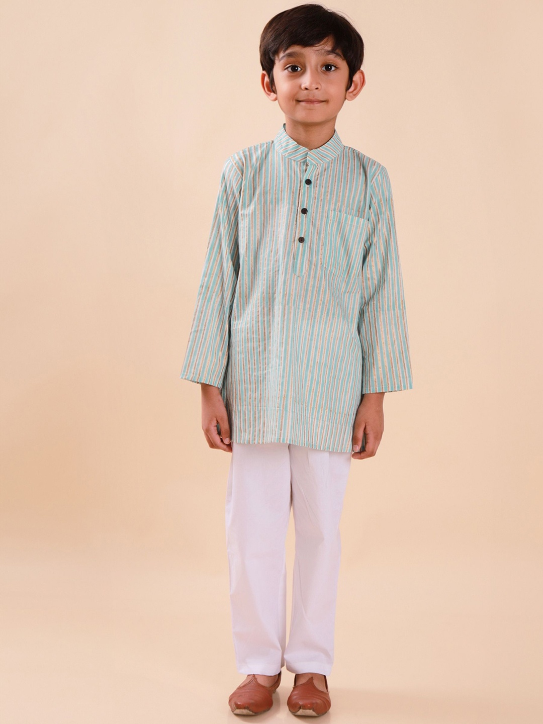 

Sangria Mandarin Collar Striped Pure Cotton Kurta Sets, Blue