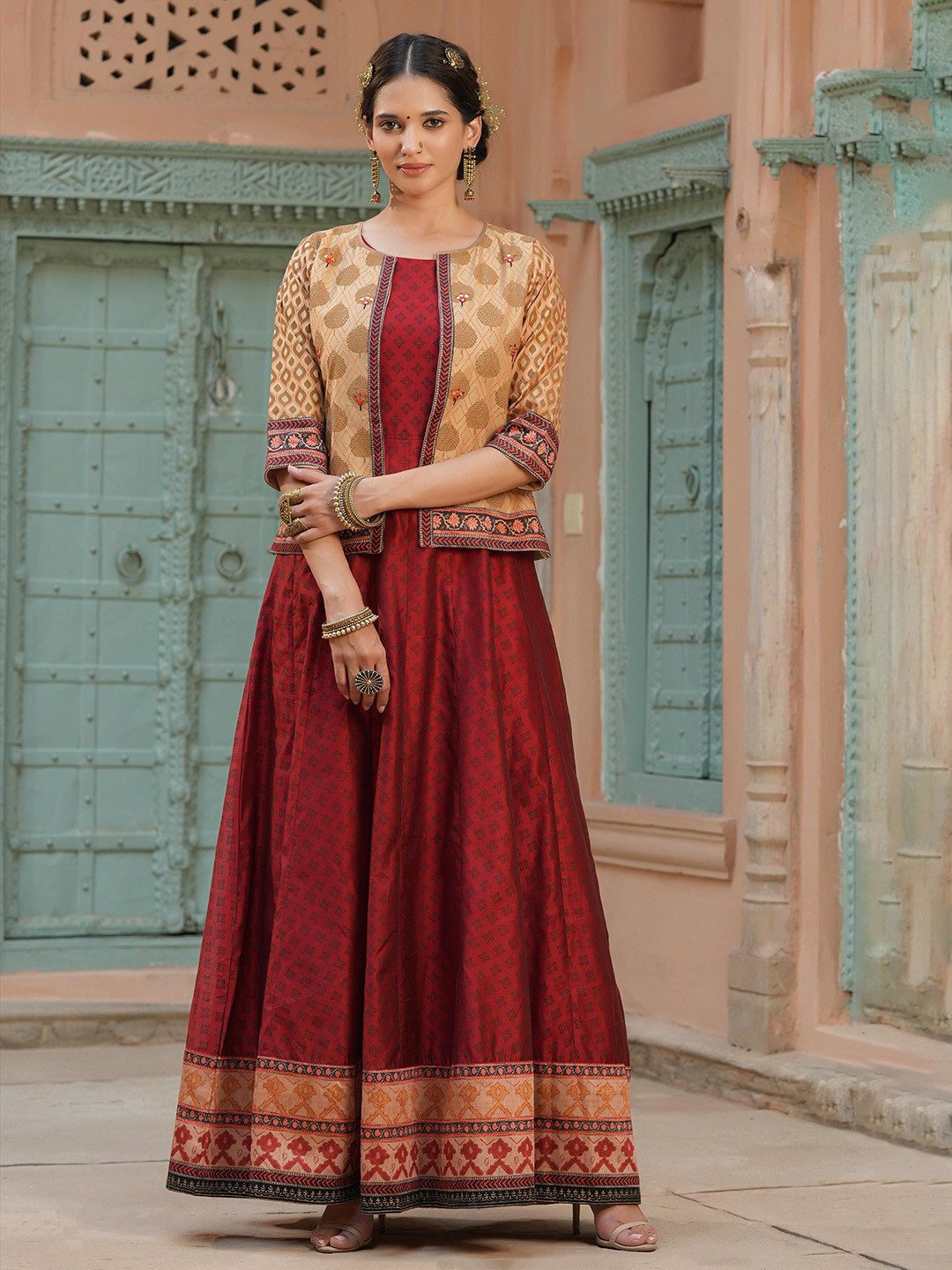 

SCAKHI Printed Boat Neck Fit & Flare Maxi Ethnic Gathered or Pleated Dresses With Jacket, Maroon