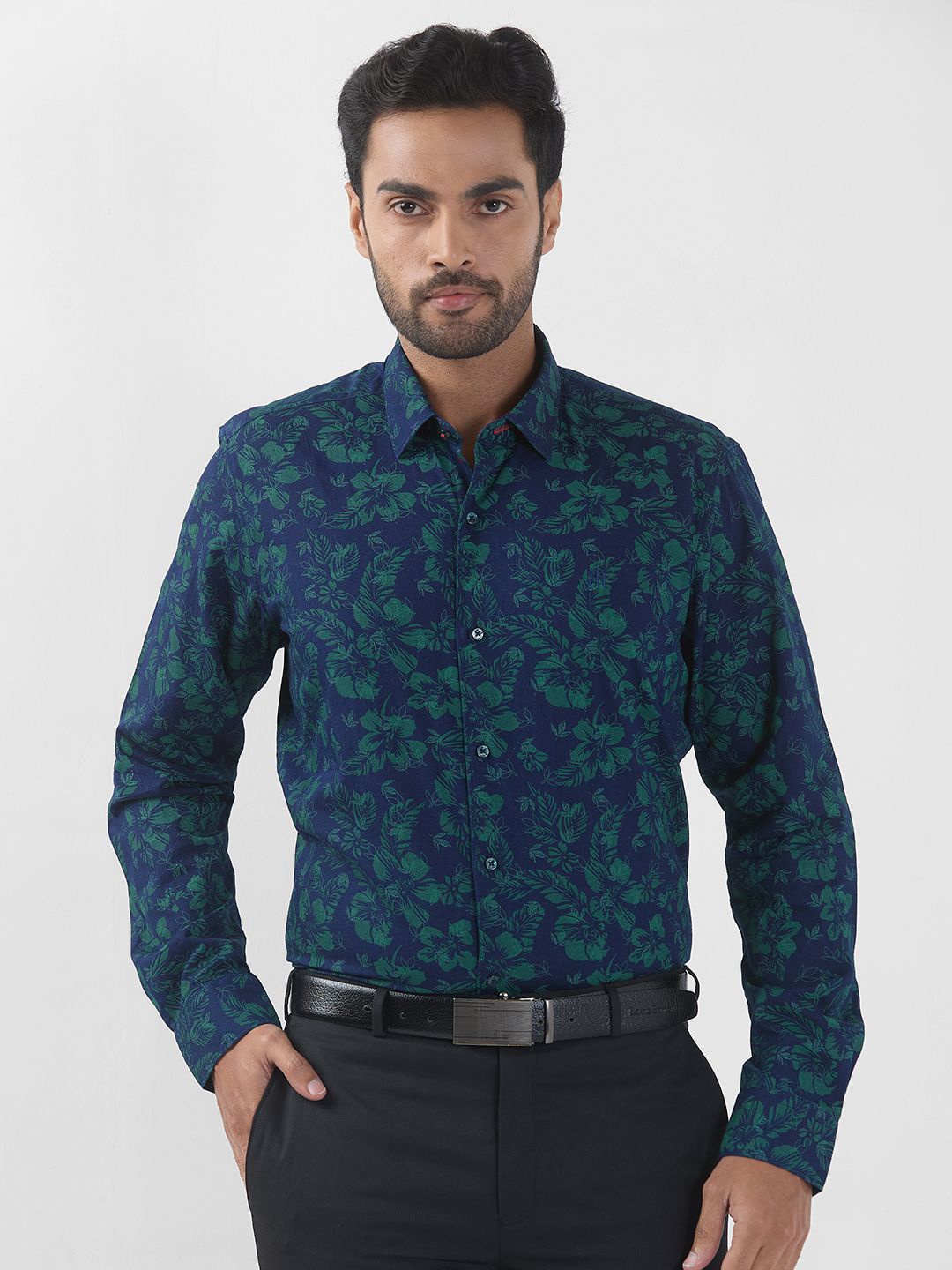 

Raymond Men Spread Collar Floral Printed Cotton Formal Shirt, Navy blue