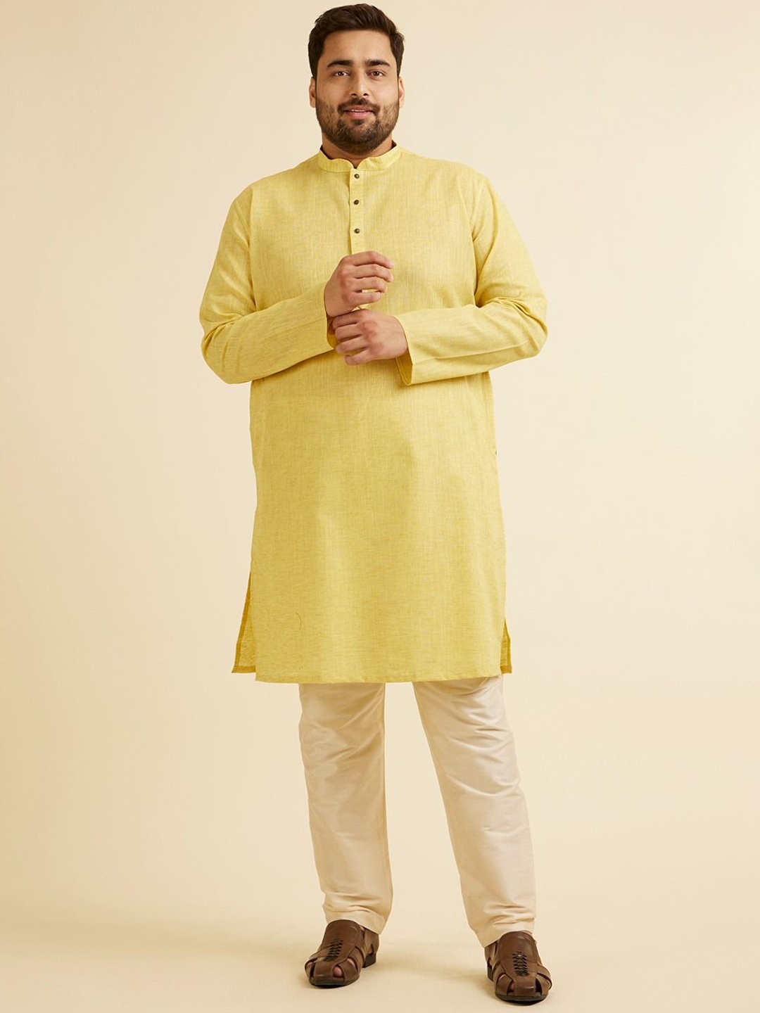 

Manyavar Plus Size Mandarin Collar Straight Kurta, Yellow