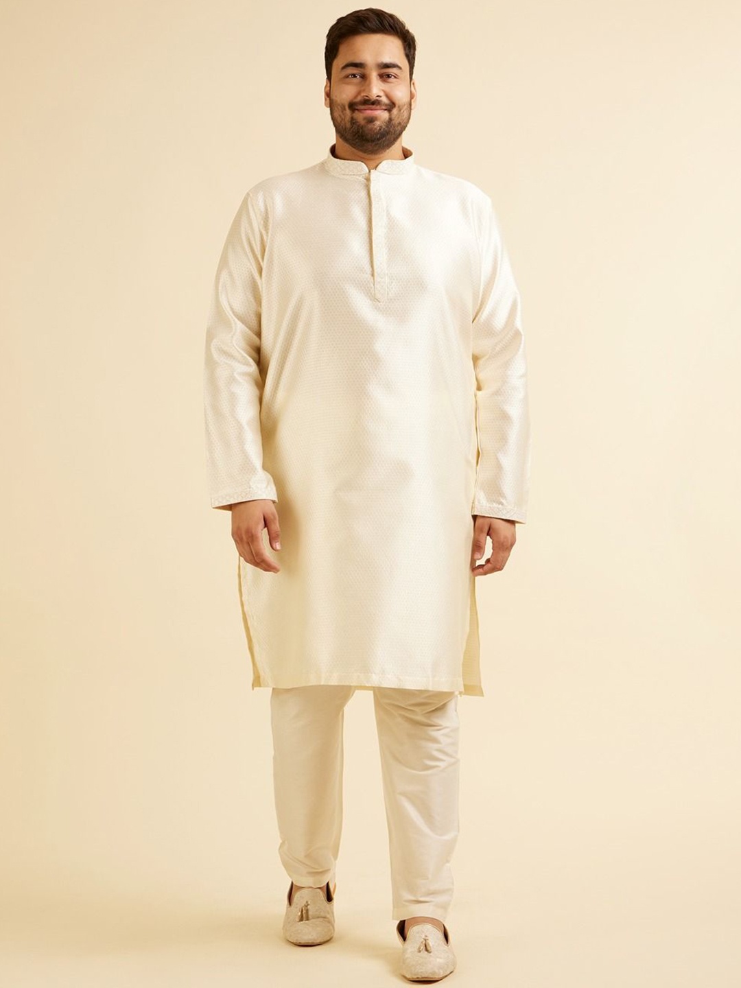 

Manyavar Geometric Woven Design Mandarin Collar Straight Kurta With Pyjamas, Cream