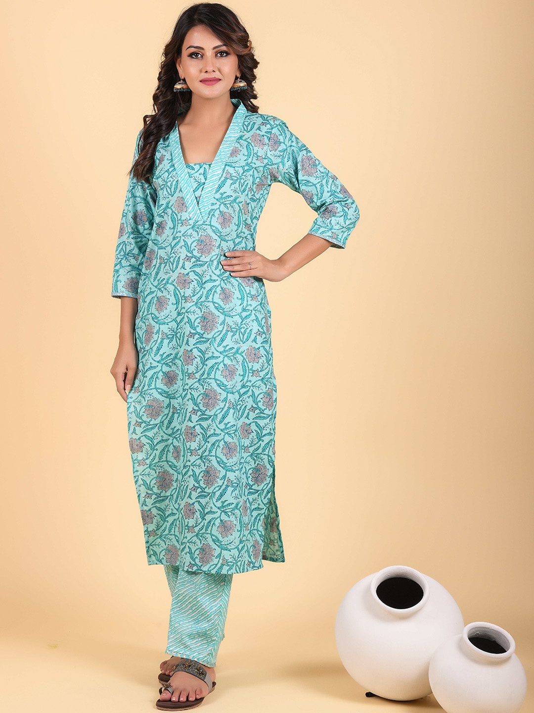

Anastay Clothing Floral Printed Regular Pure Cotton Straight Kurta with Trousers, Blue
