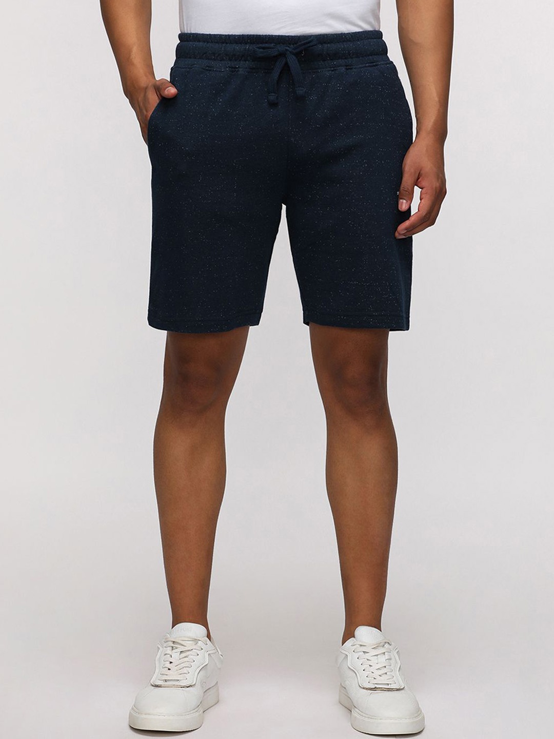 

Crocodile Men Solid Printed Shorts, Navy blue