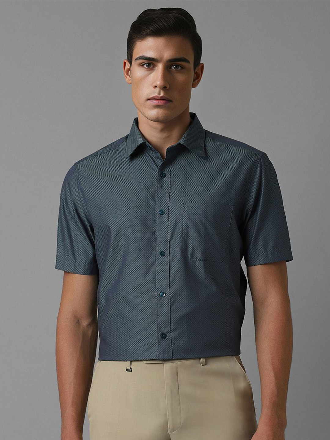 

Louis Philippe Men Spread Collar Textured Cotton Formal Shirt, Navy blue