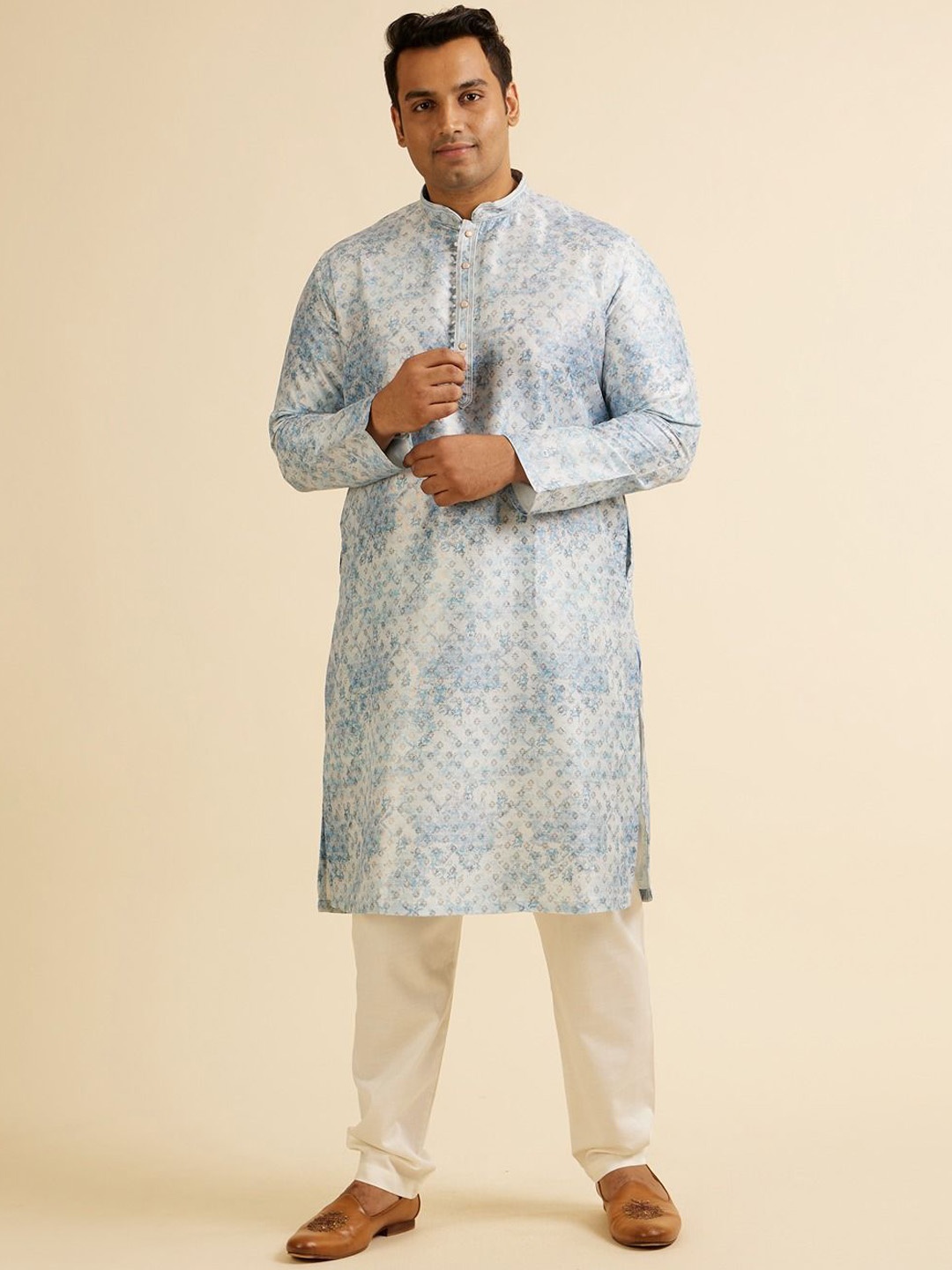 

Manyavar Plus Size Floral Woven Design Zari Work Straight Kurta With Pyjama, Blue