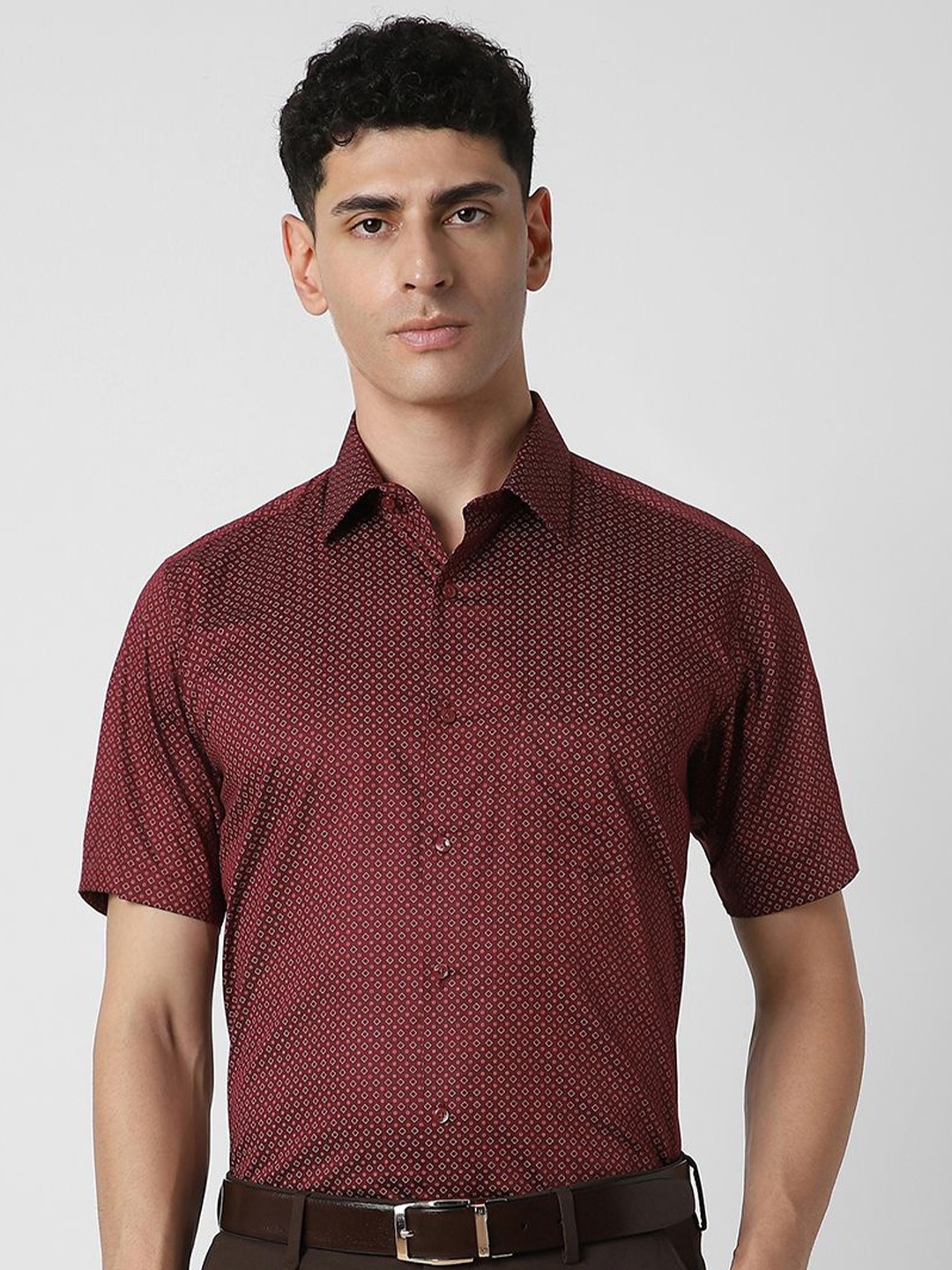 

Van Heusen Men Spread Collar Abstract Printed Cotton Party Shirt, Maroon