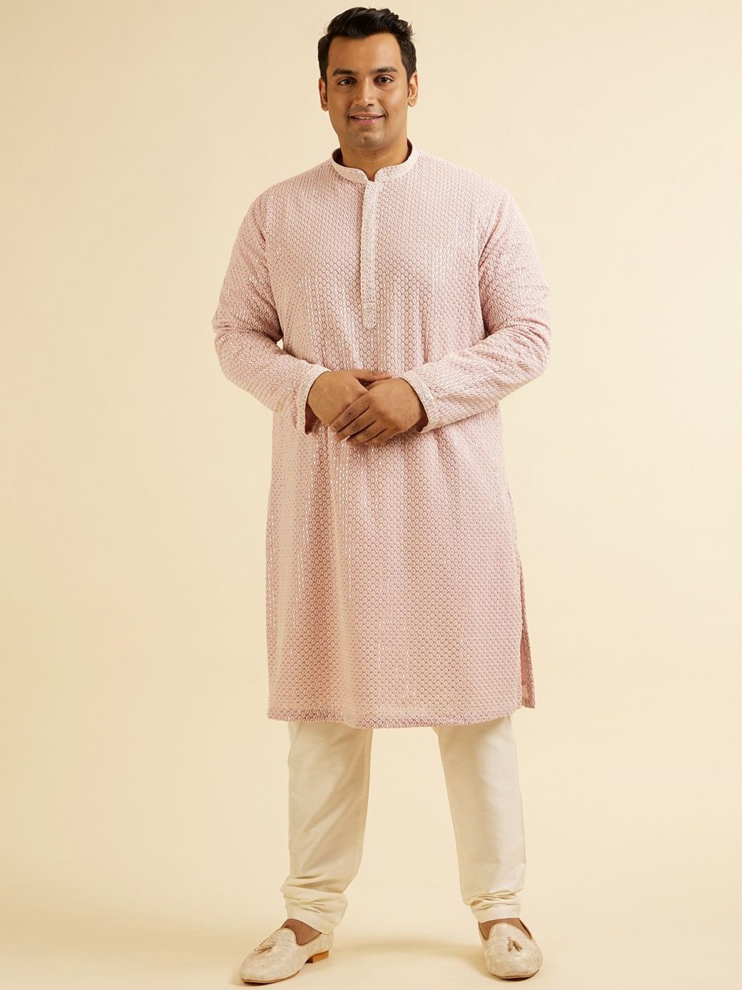 

Manyavar Plus Size Ethnic Motifs Embroidered Sequinned Kurta with Pyjamas, Pink