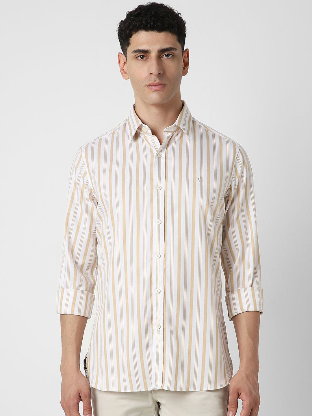 

Van Heusen Sport Men Spread Collar Vertical Striped Cotton Slim Fit Casual Shirt, White