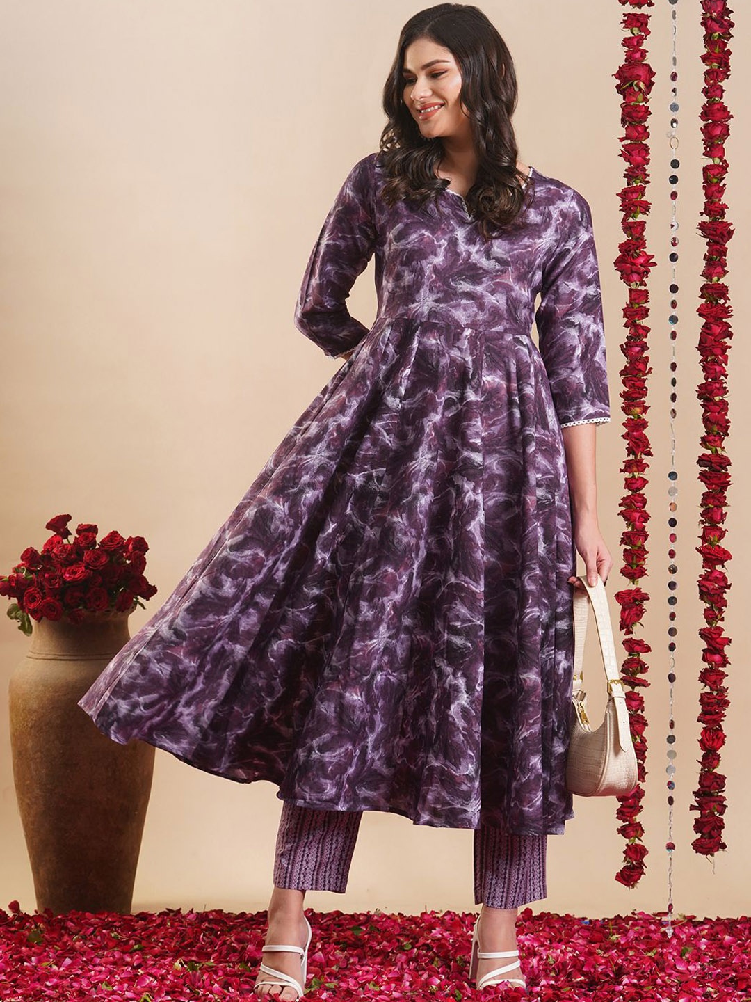 

KALINI Women Floral Printed Regular Kurta with Trousers, Purple